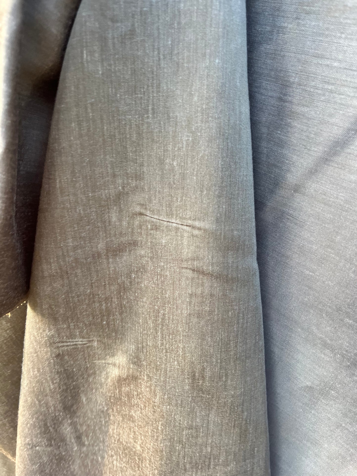 Solstice collection 20 cupro/viscose taupe/grey changeant fabric