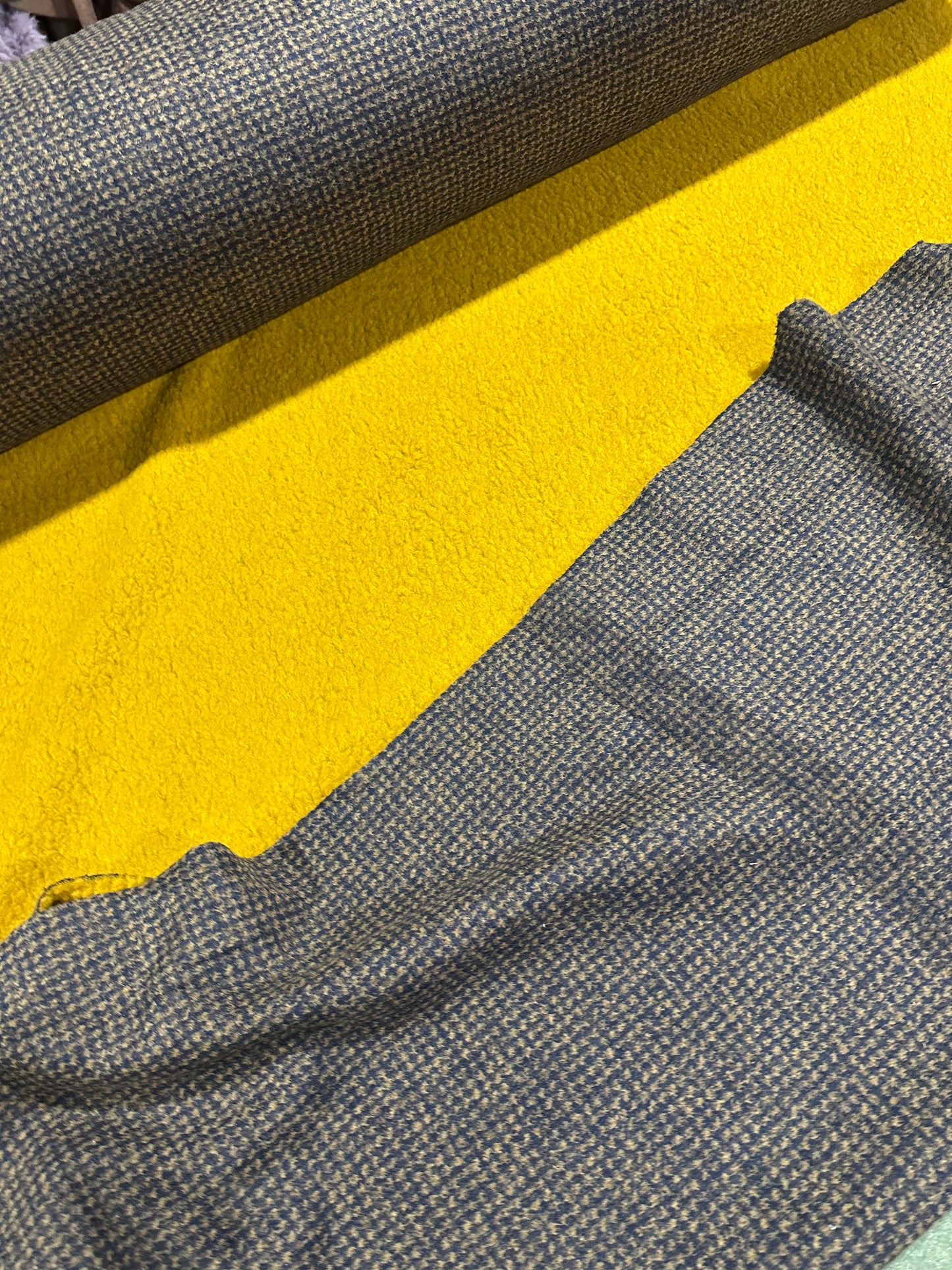 Flip side 290 wool contrecollé pied de poule bouclette yellow