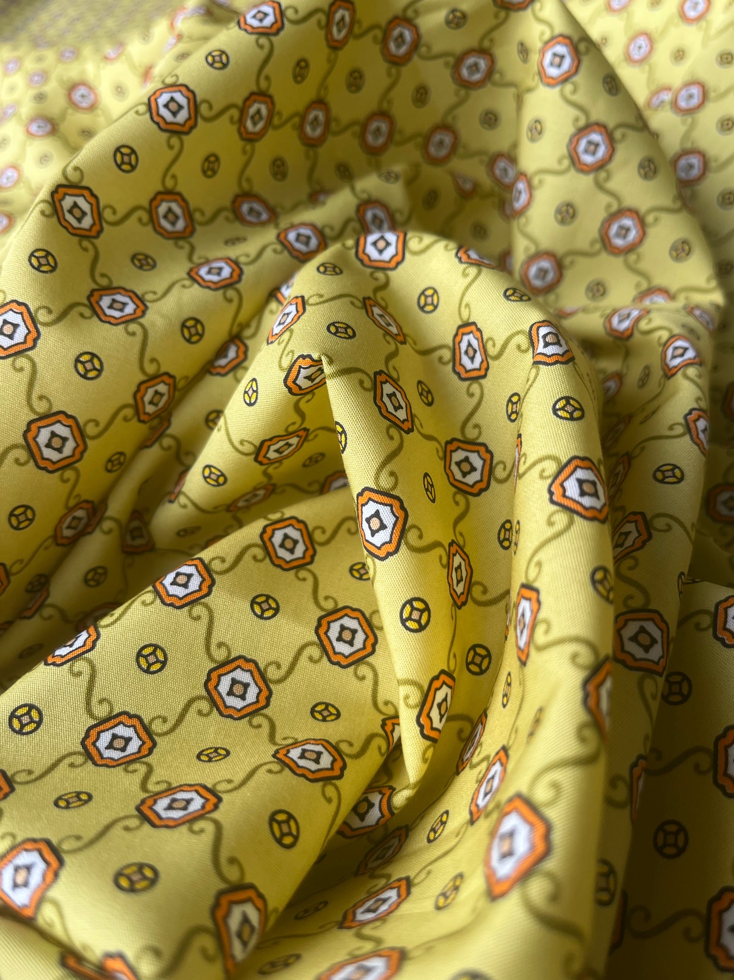In the Garden 8 cotton bachette yellow geometrical print