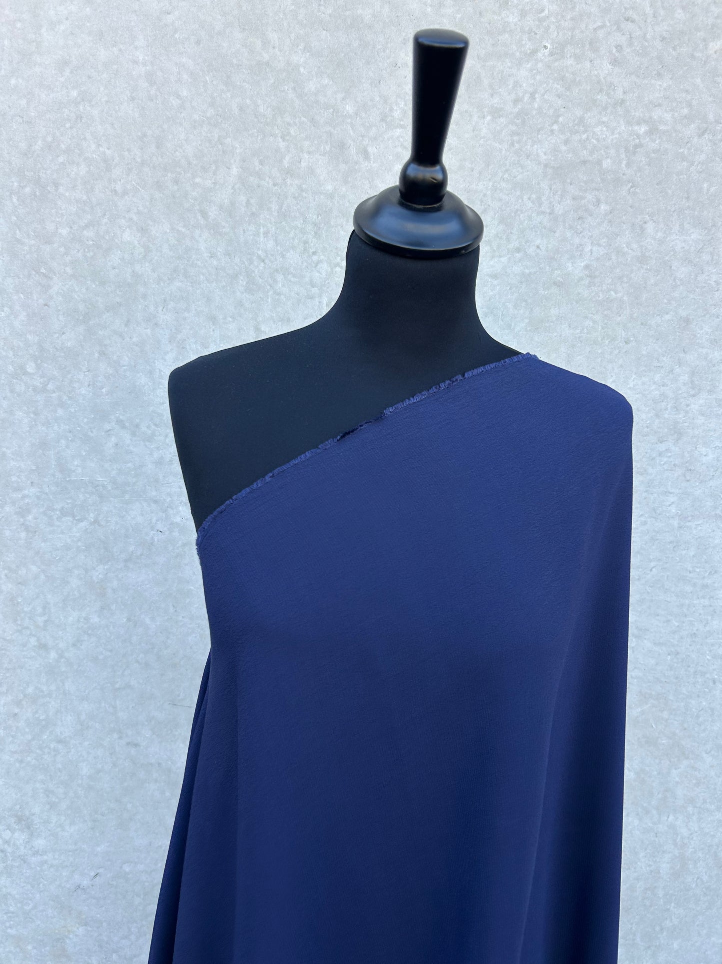 PREM10035 light crepe Max Mara dark indigo blue
