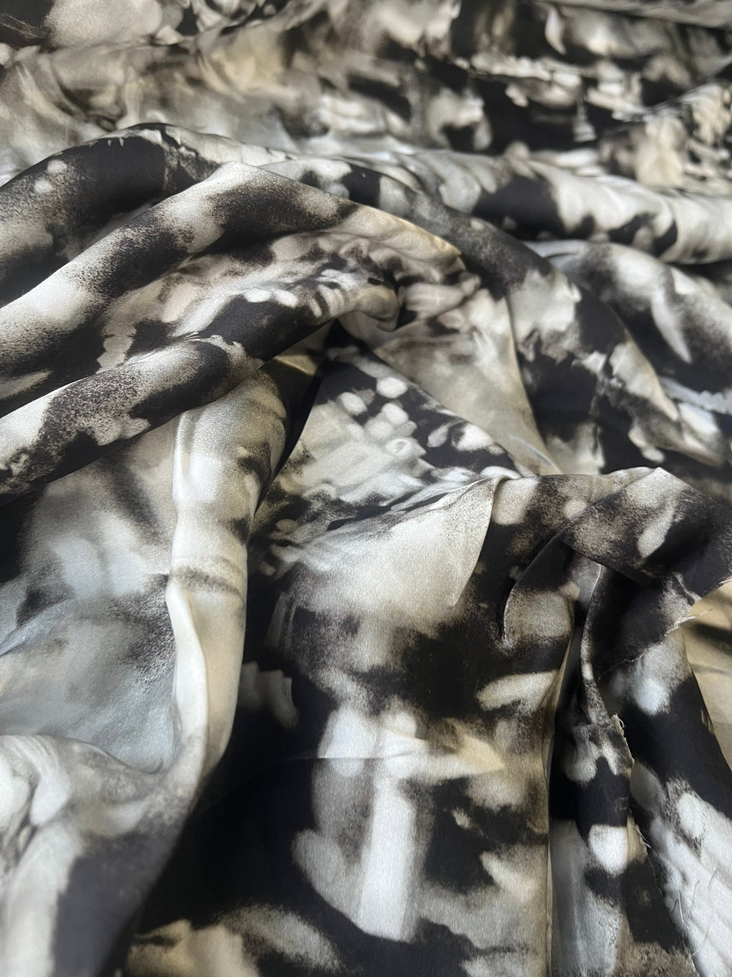 ATILLA 031 viscose satin tie-dye black/white