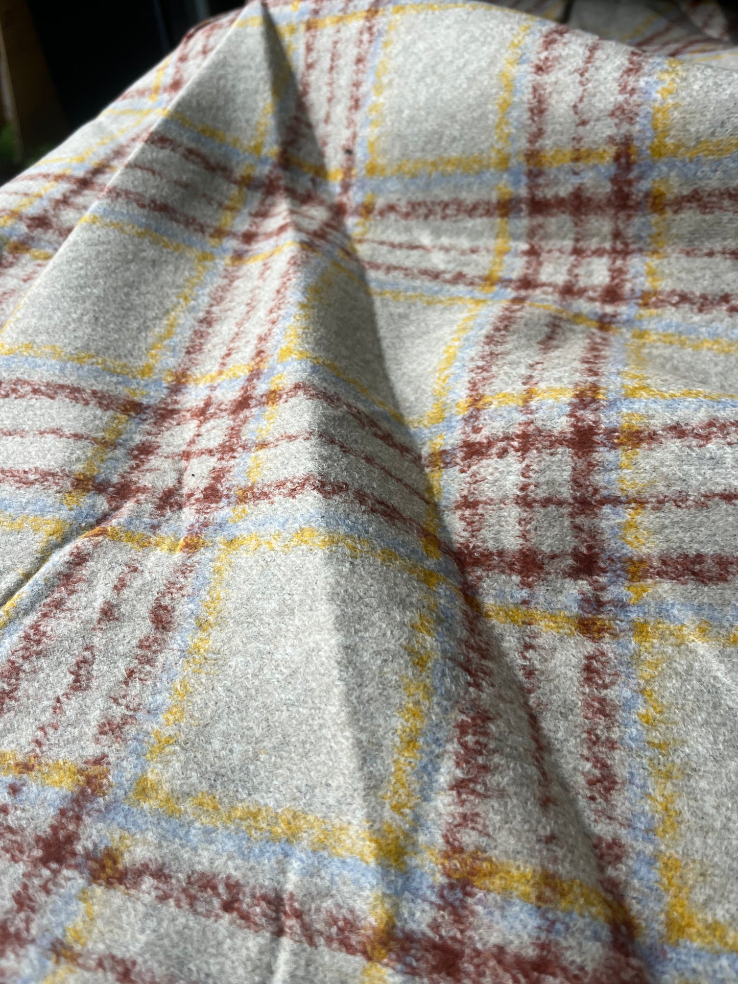 ATILLA 035 wool double face sand/blue/yellow