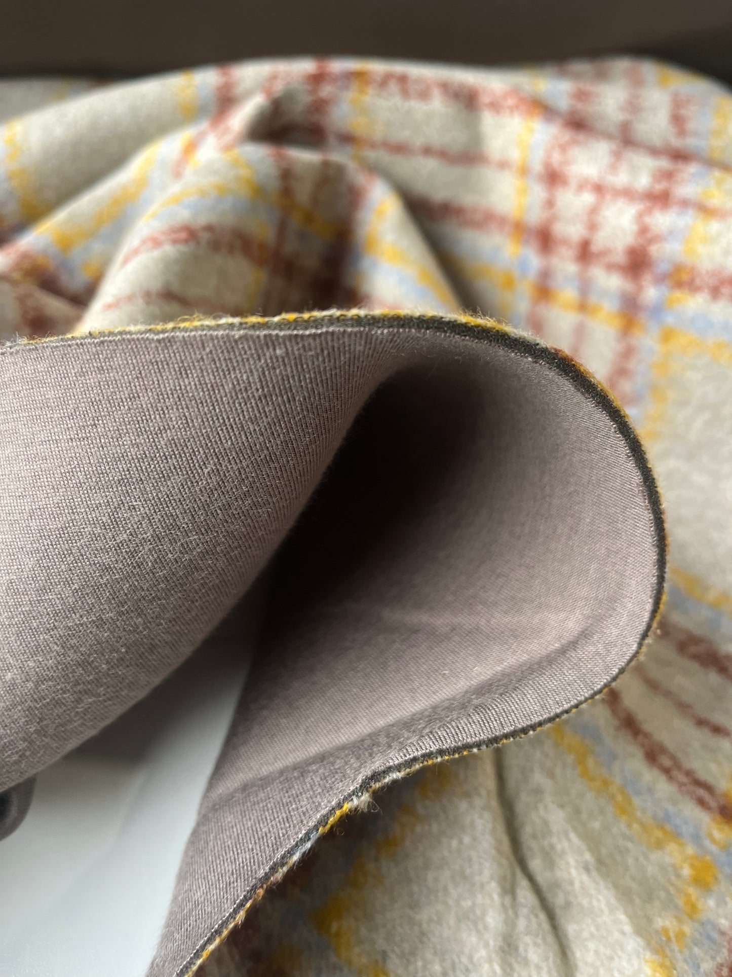 ATILLA 035 wool double face sand/blue/yellow