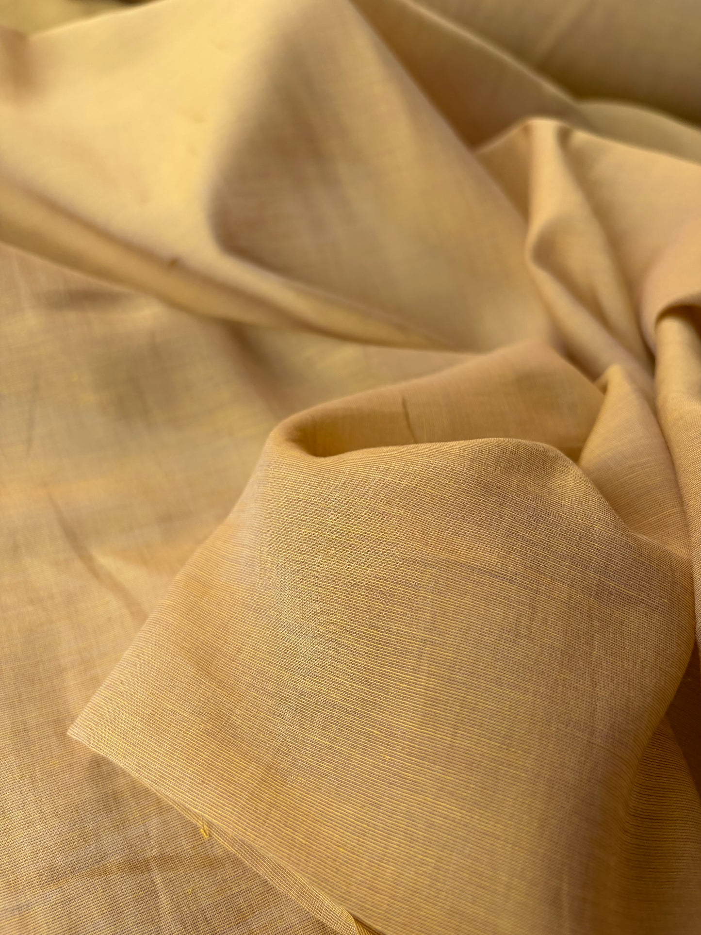 TOTO 011 viscose/silk voile warm yellow