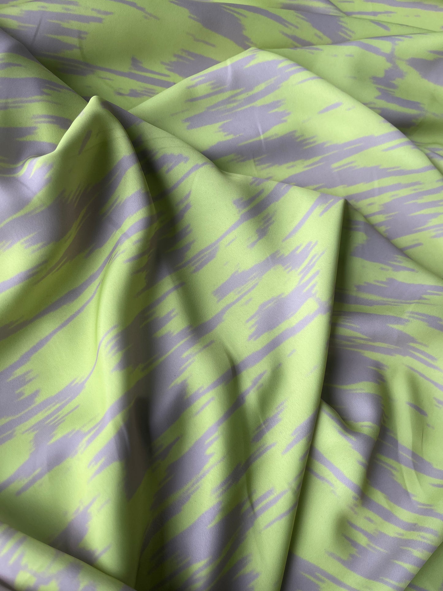 ATILLA 045 silky satin digital illusion