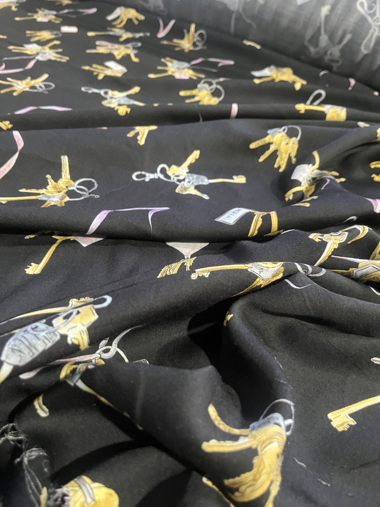 WALLY 053 viscose satin with conversational print