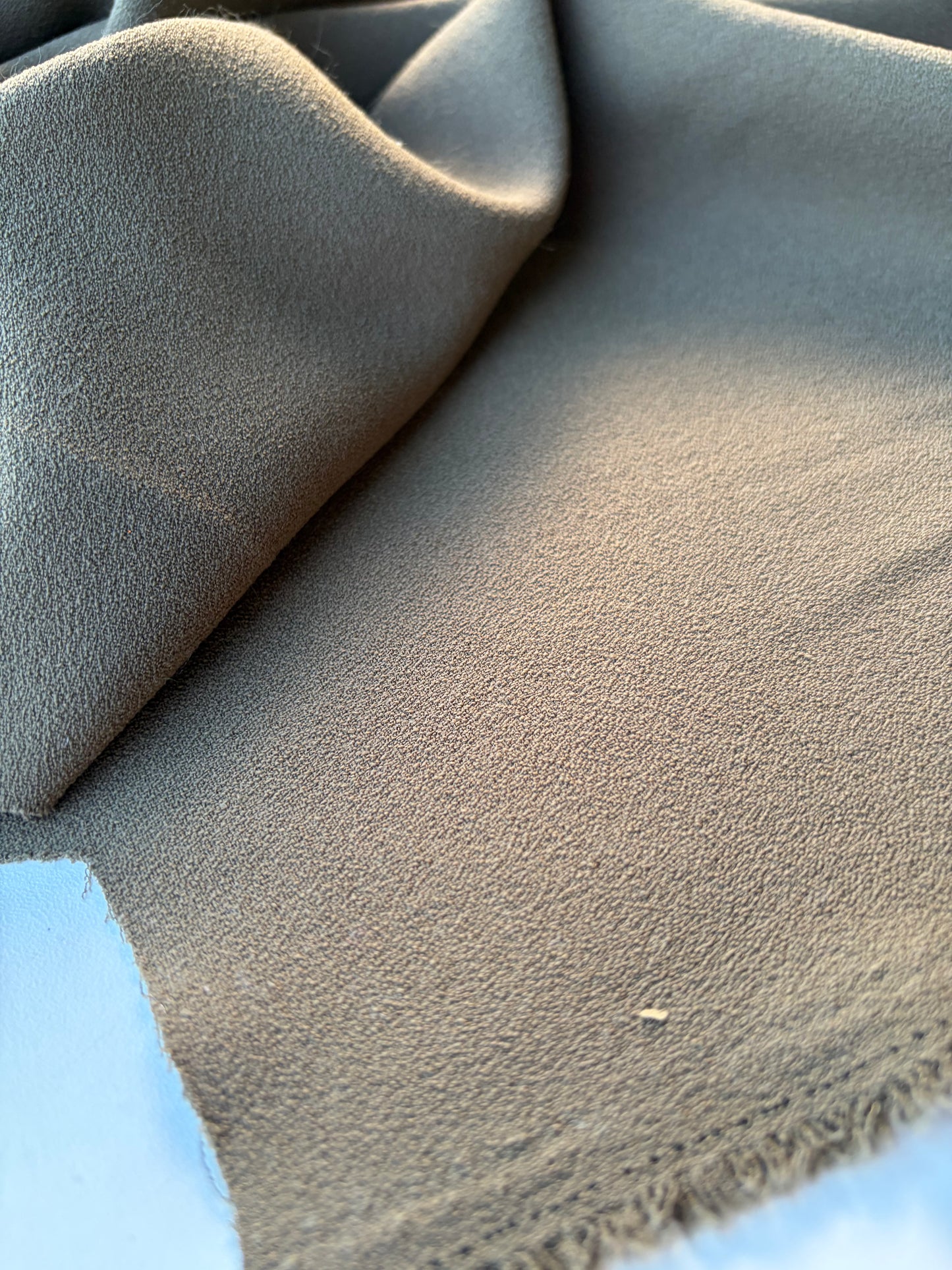 TOTO 046 crêpe bi-stretch brown