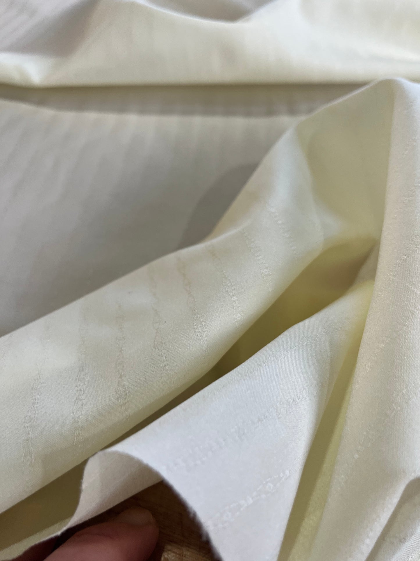 E02 Fantasy blouse fabric ivory