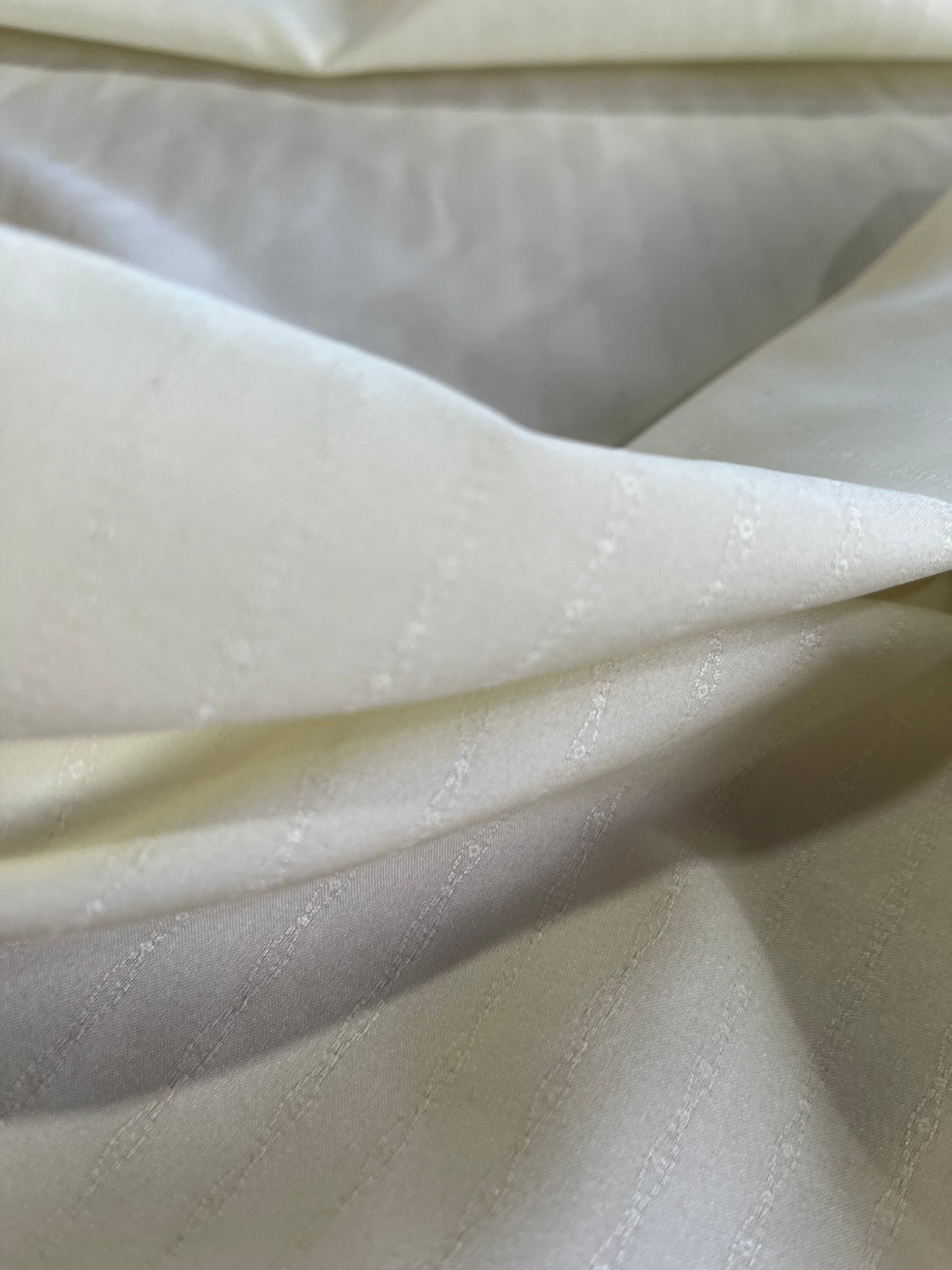 E02 Fantasy blouse fabric ivory
