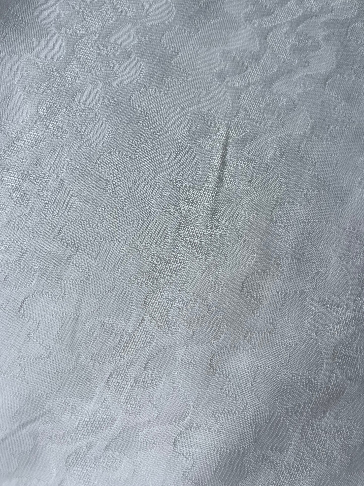 MAYA 006 lightweight viscose jacquard off white