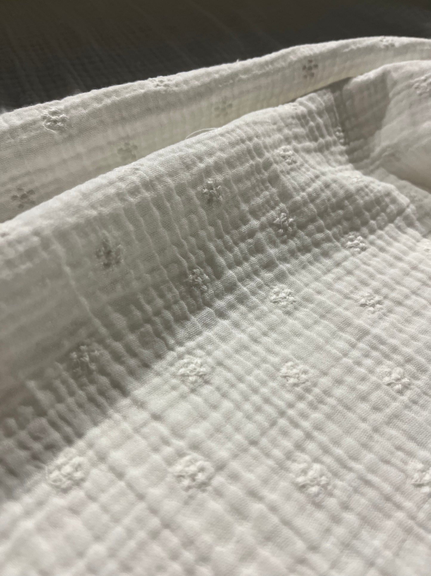 Soft Origin 033 double gauze embroidery white