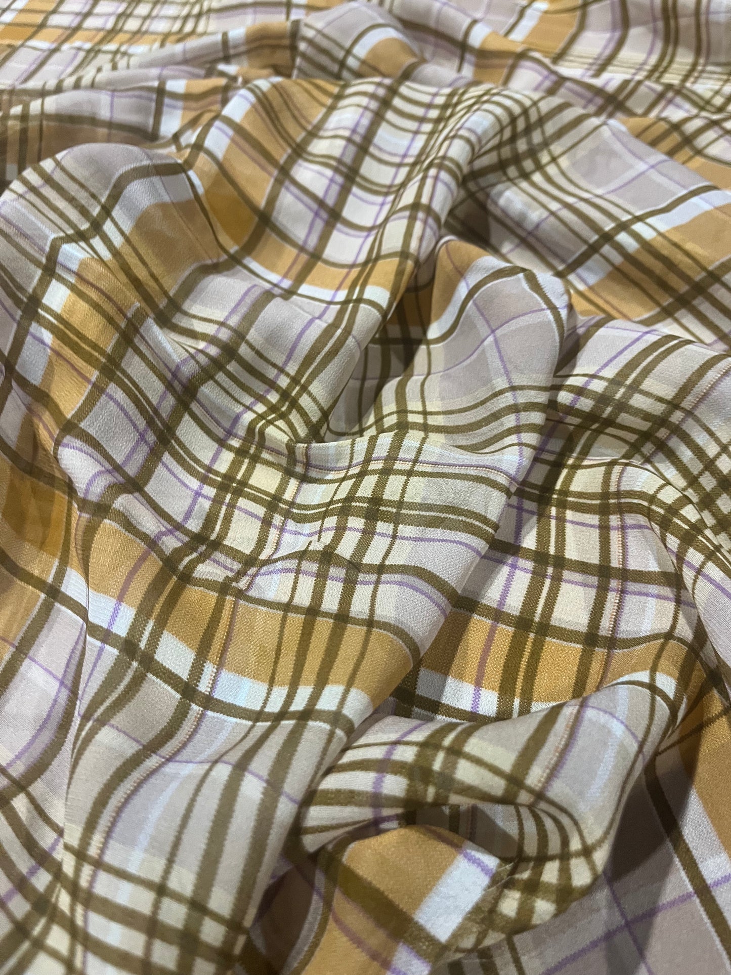 B02 CLUB 260 viscose crêpe checks