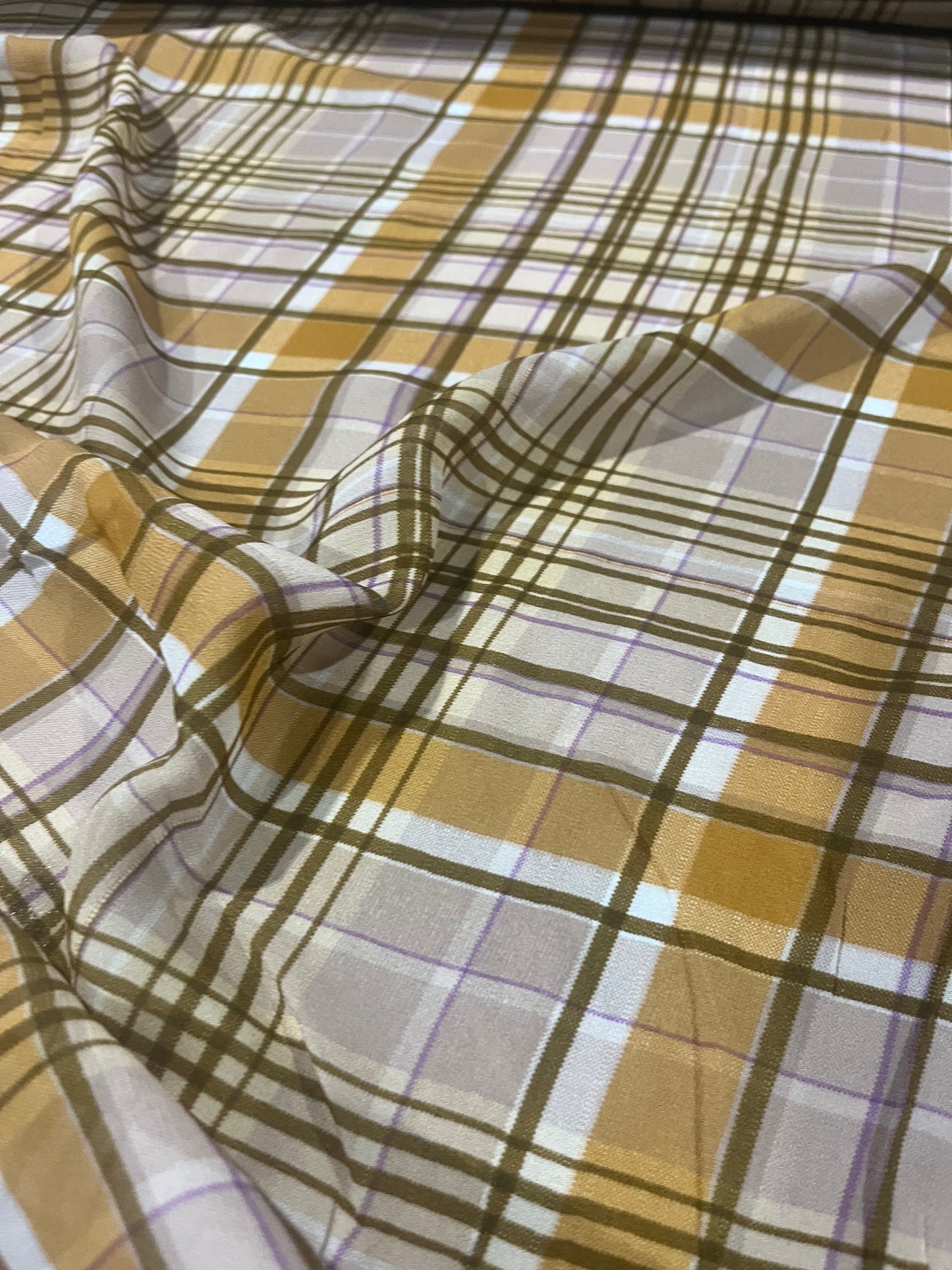 B02 CLUB 260 viscose crêpe checks