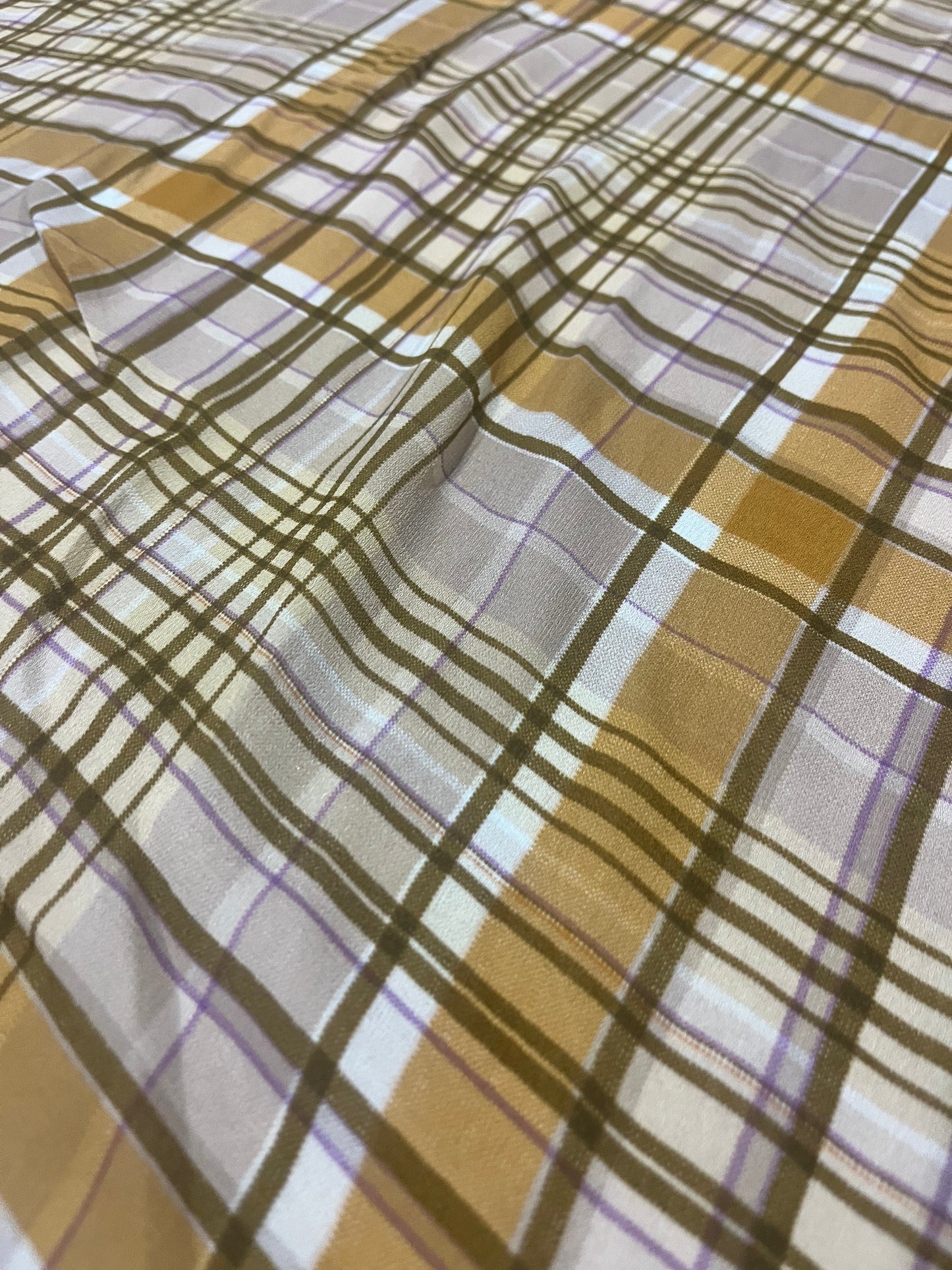 B02 CLUB 260 viscose crêpe checks