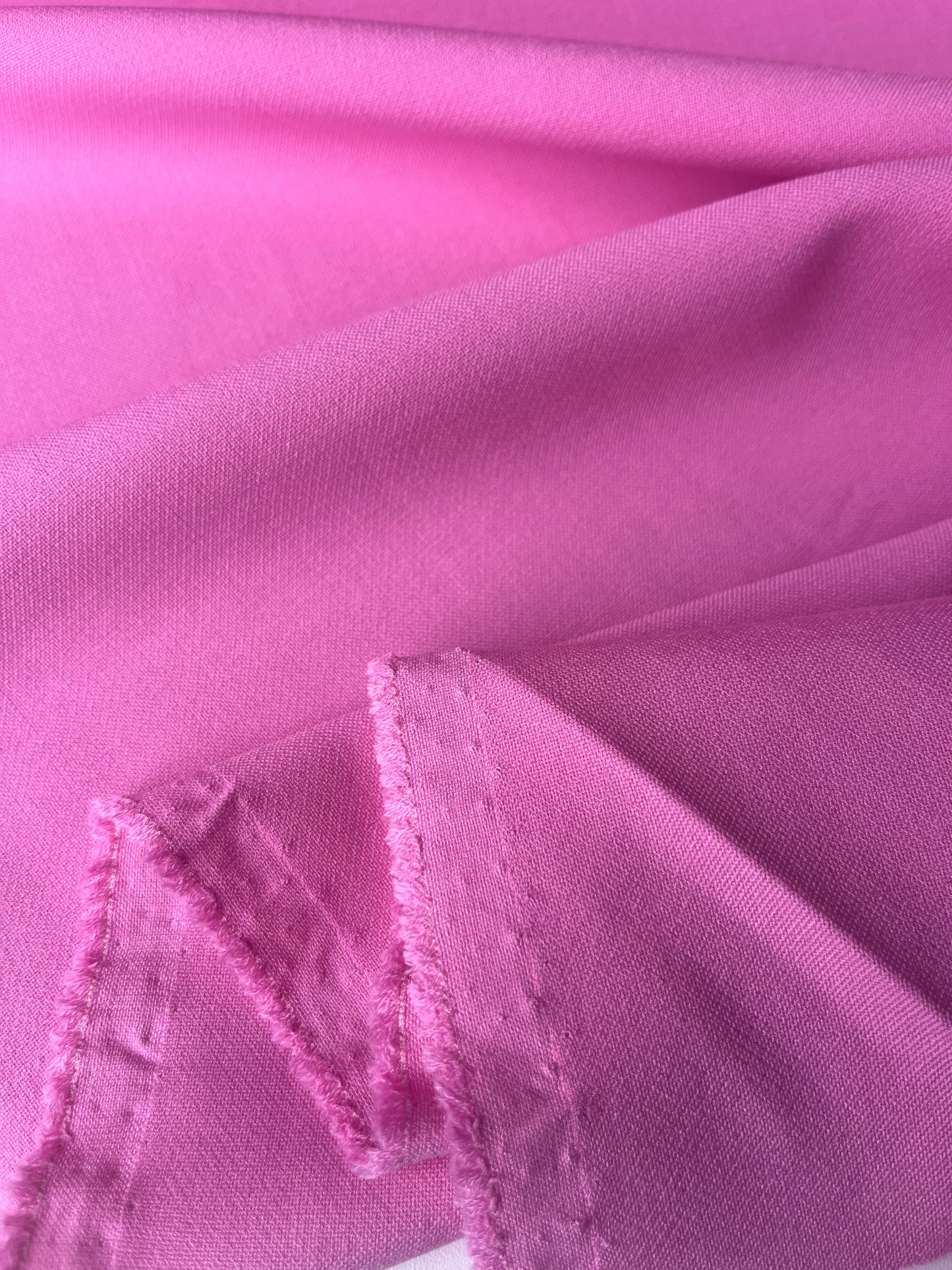 POLO 017 heavy crêpe bi stretch spun sugar
