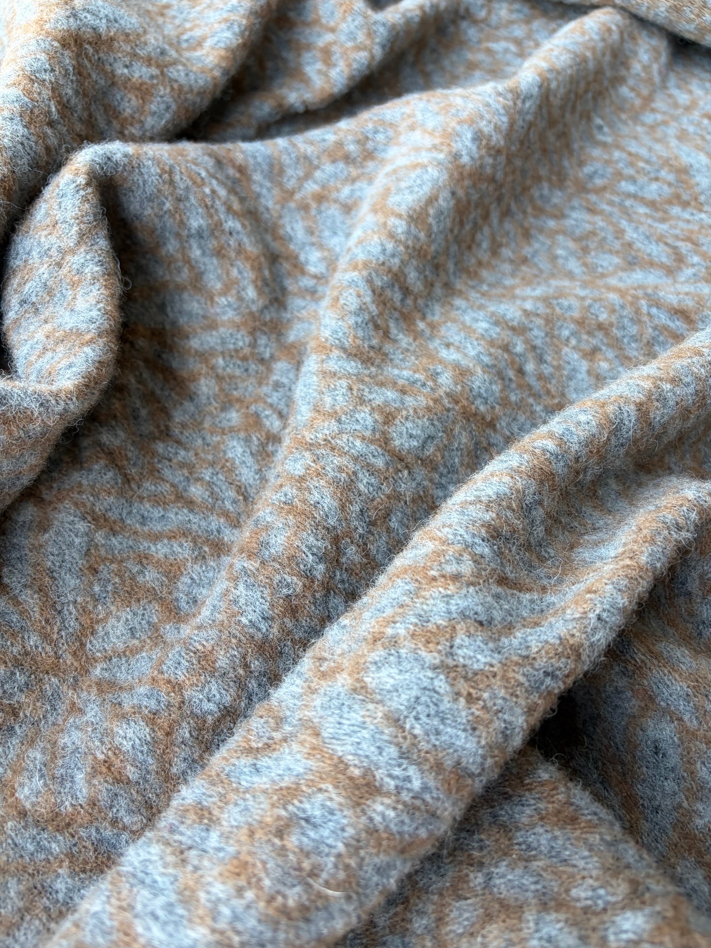 HOLLY 026 cognac/grey animalier boiled wool
