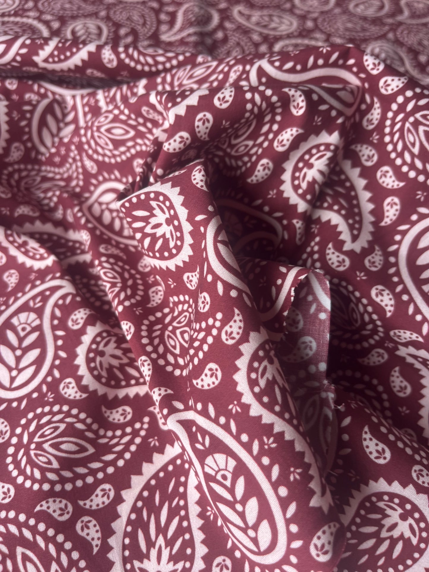 POLO 037 poplin stretch paisley digital print