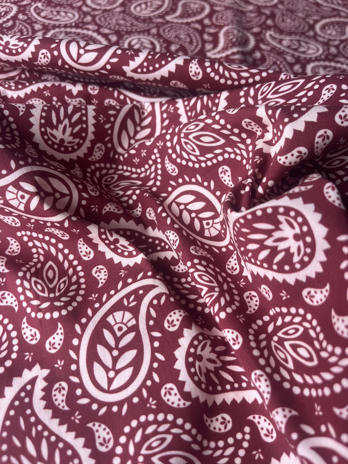 POLO 037 poplin stretch paisley digital print
