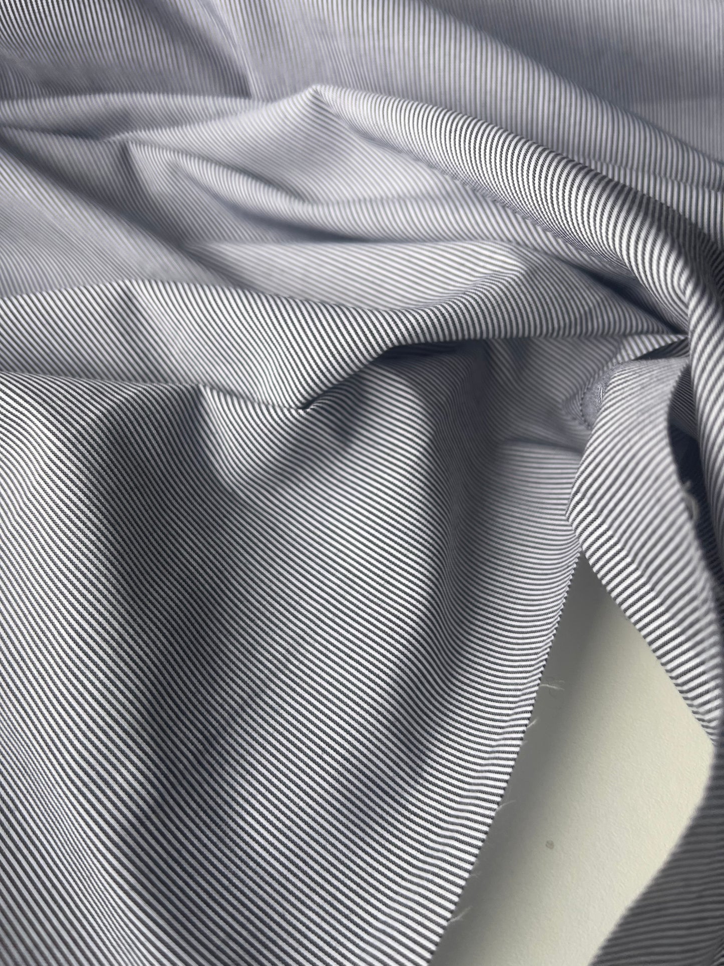 POLO 040 poplin stretch hairline stripe black/white