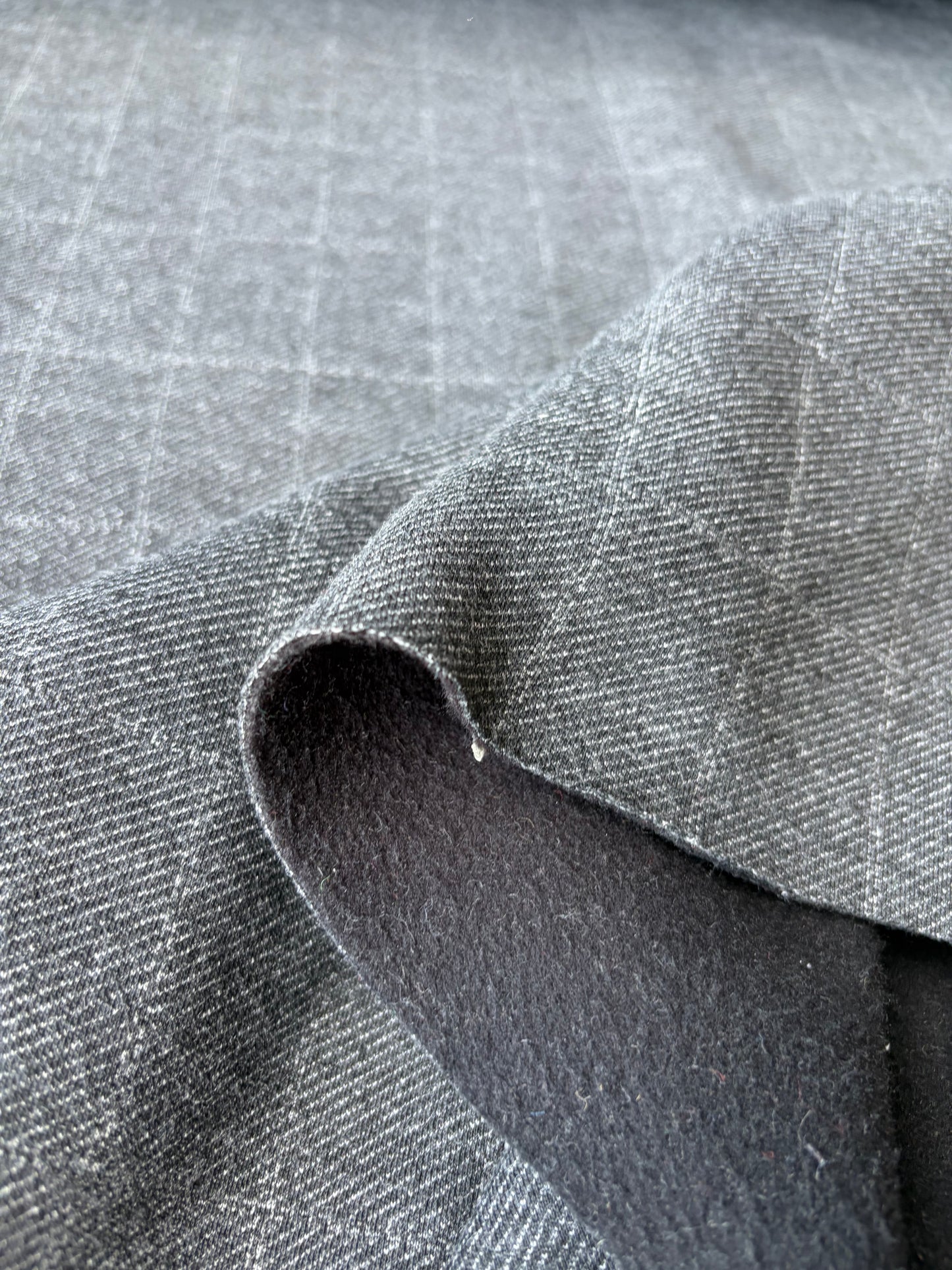 ISE 010 checkered wool double face