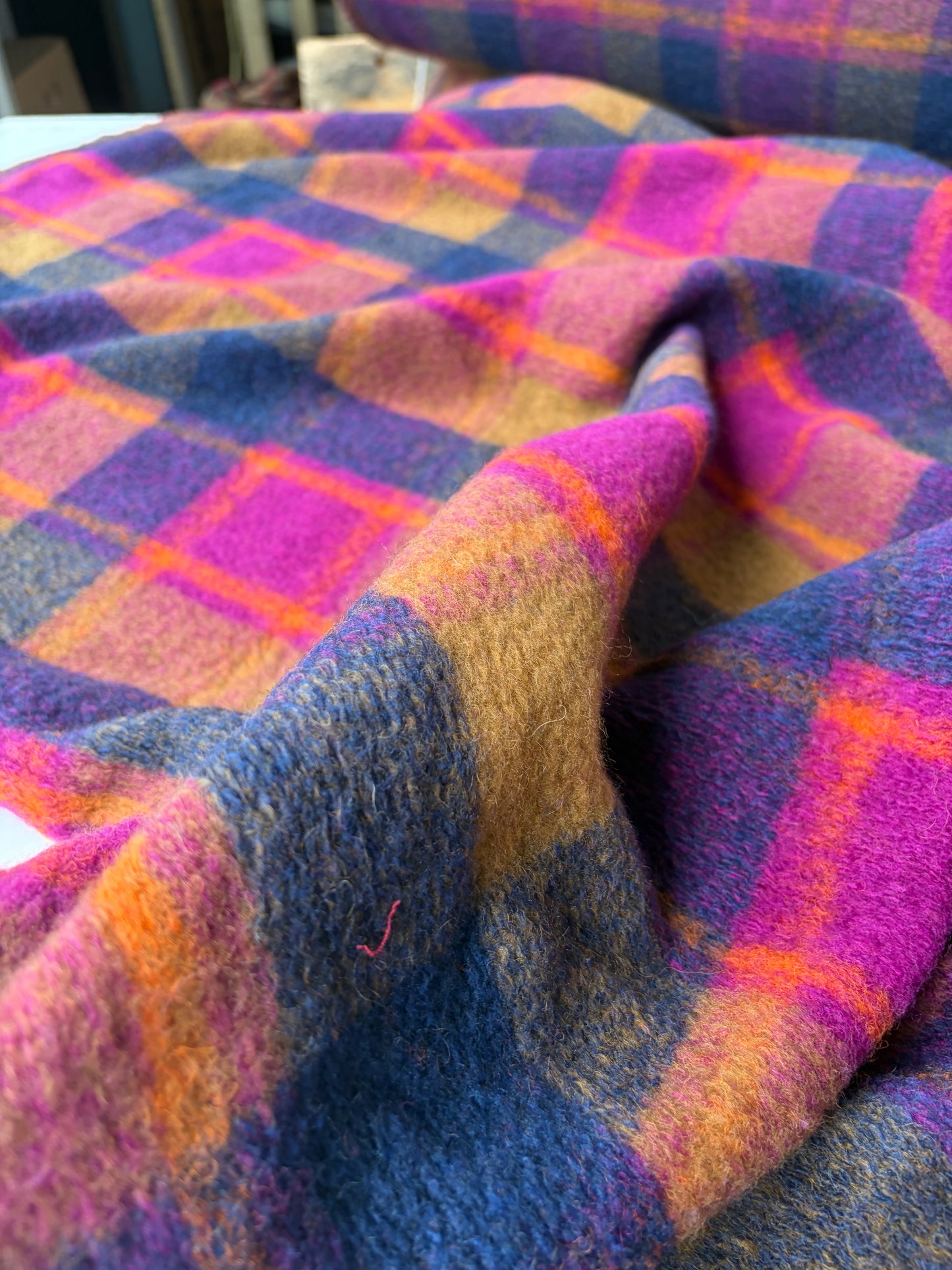 ISE 014 checkered boiled wool