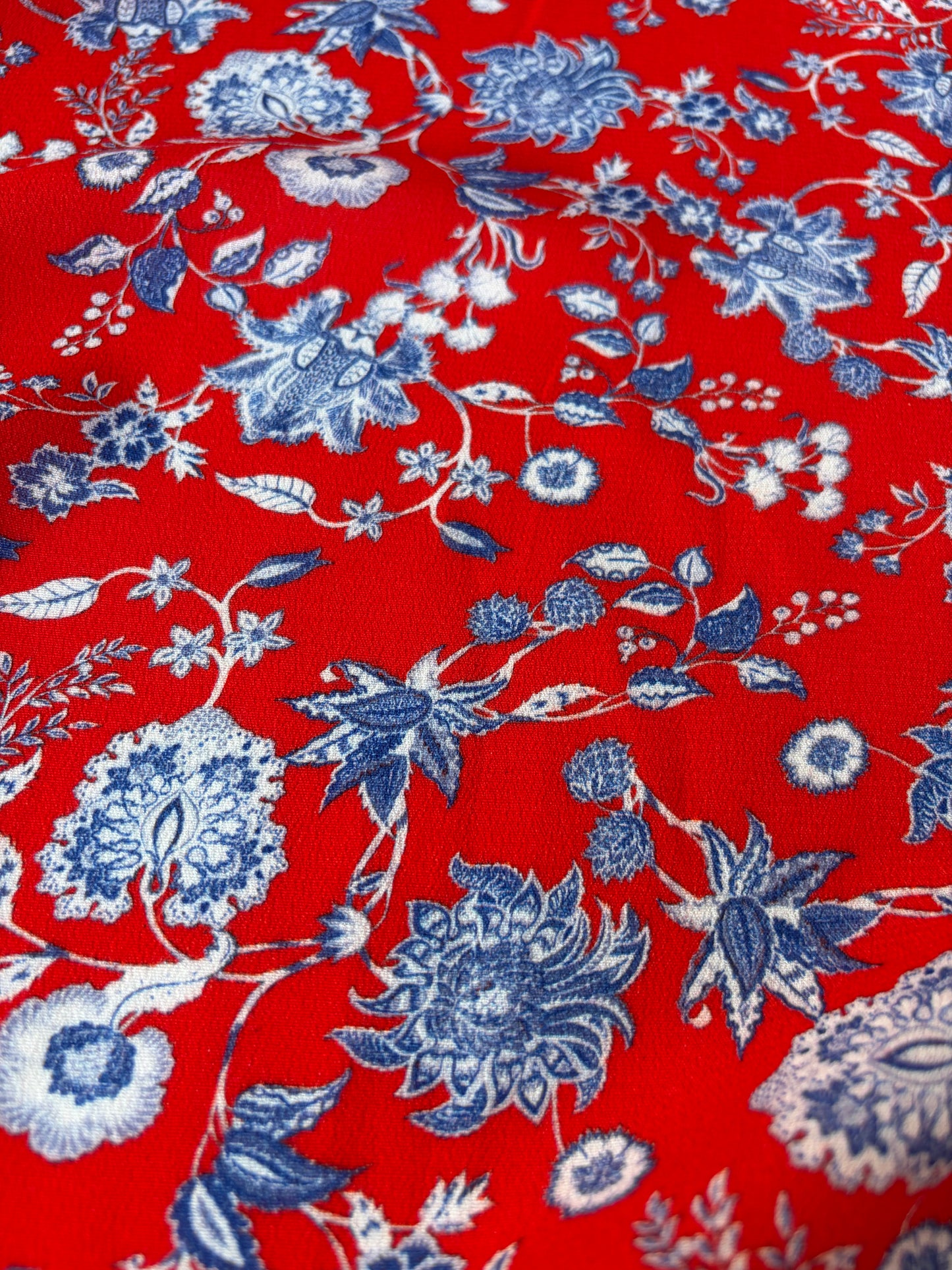 HOMER 010 viscose crêpe print red indian flower
