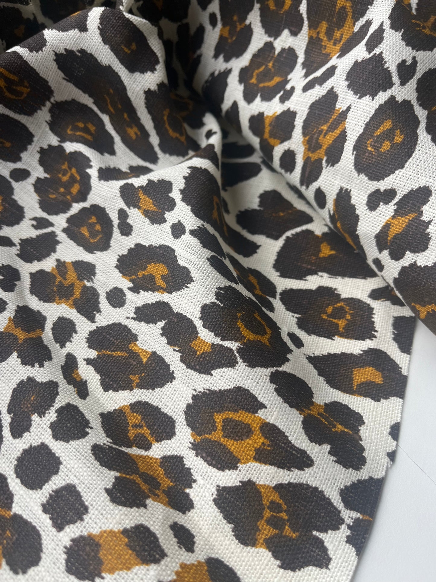 STELLA 002 canvas leopard print
