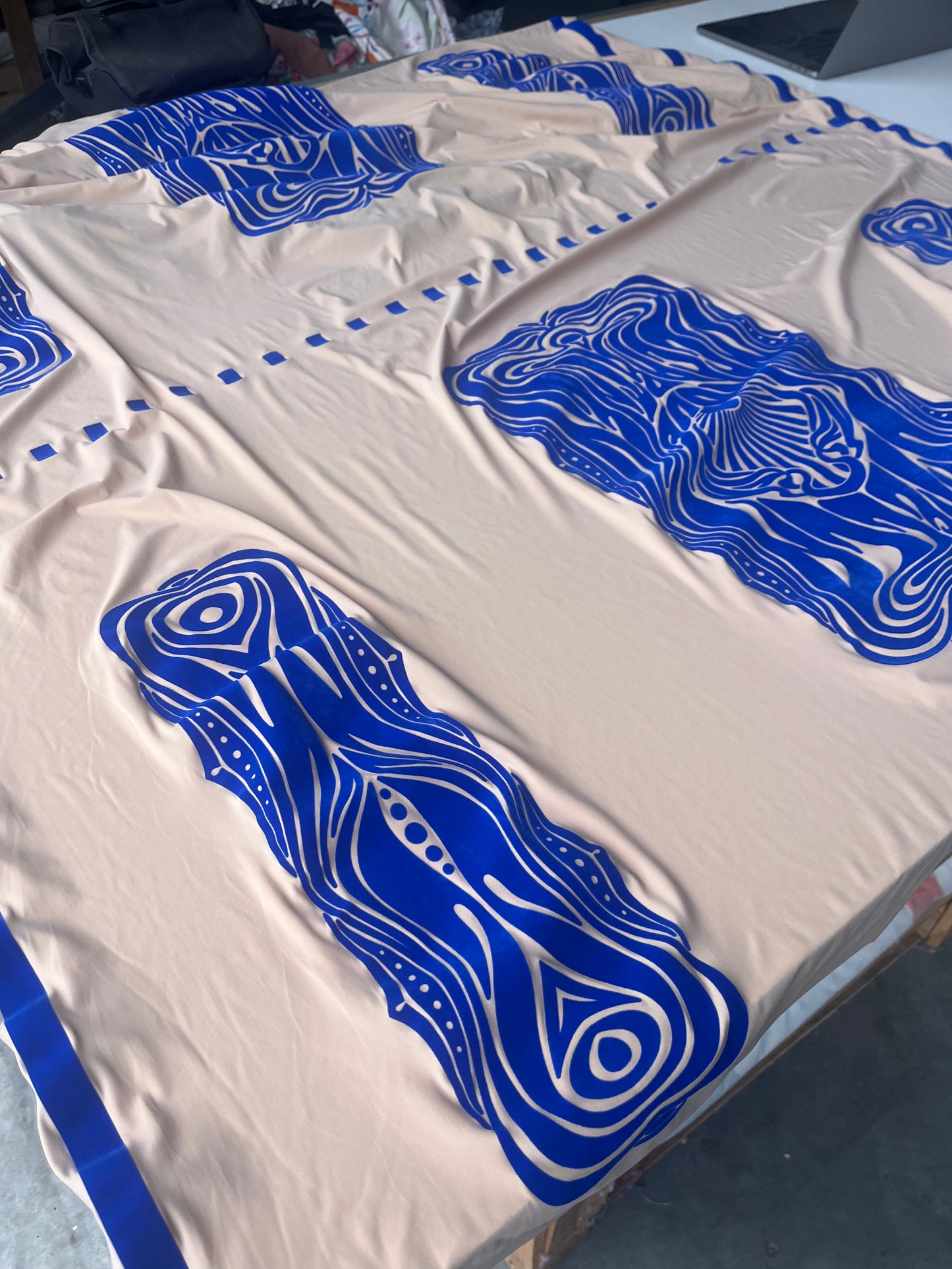 STELLA 004 jersey flock print