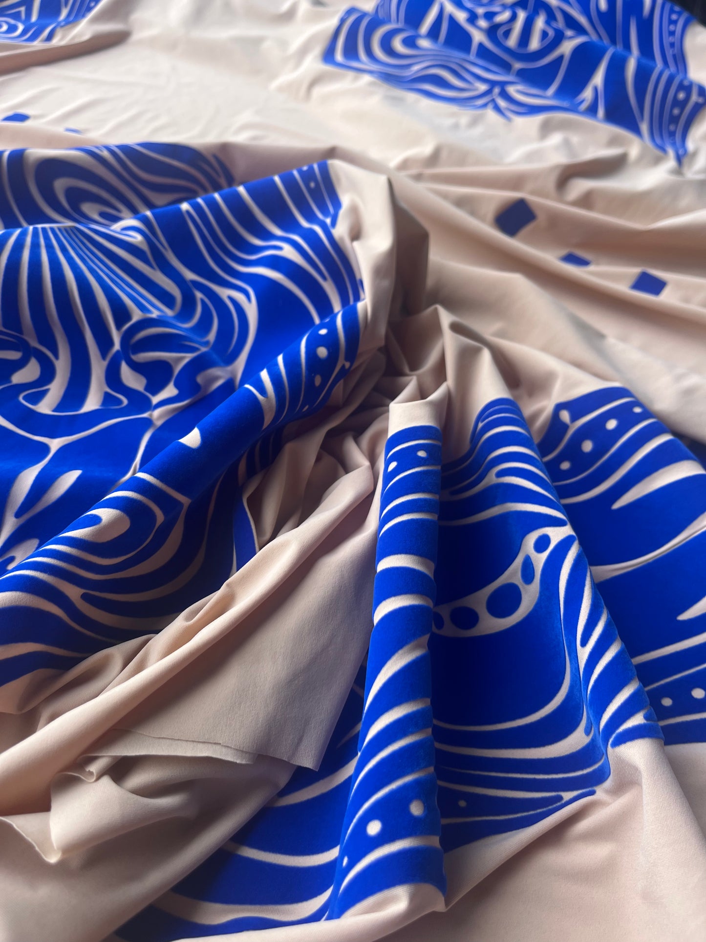 STELLA 004 jersey flock print