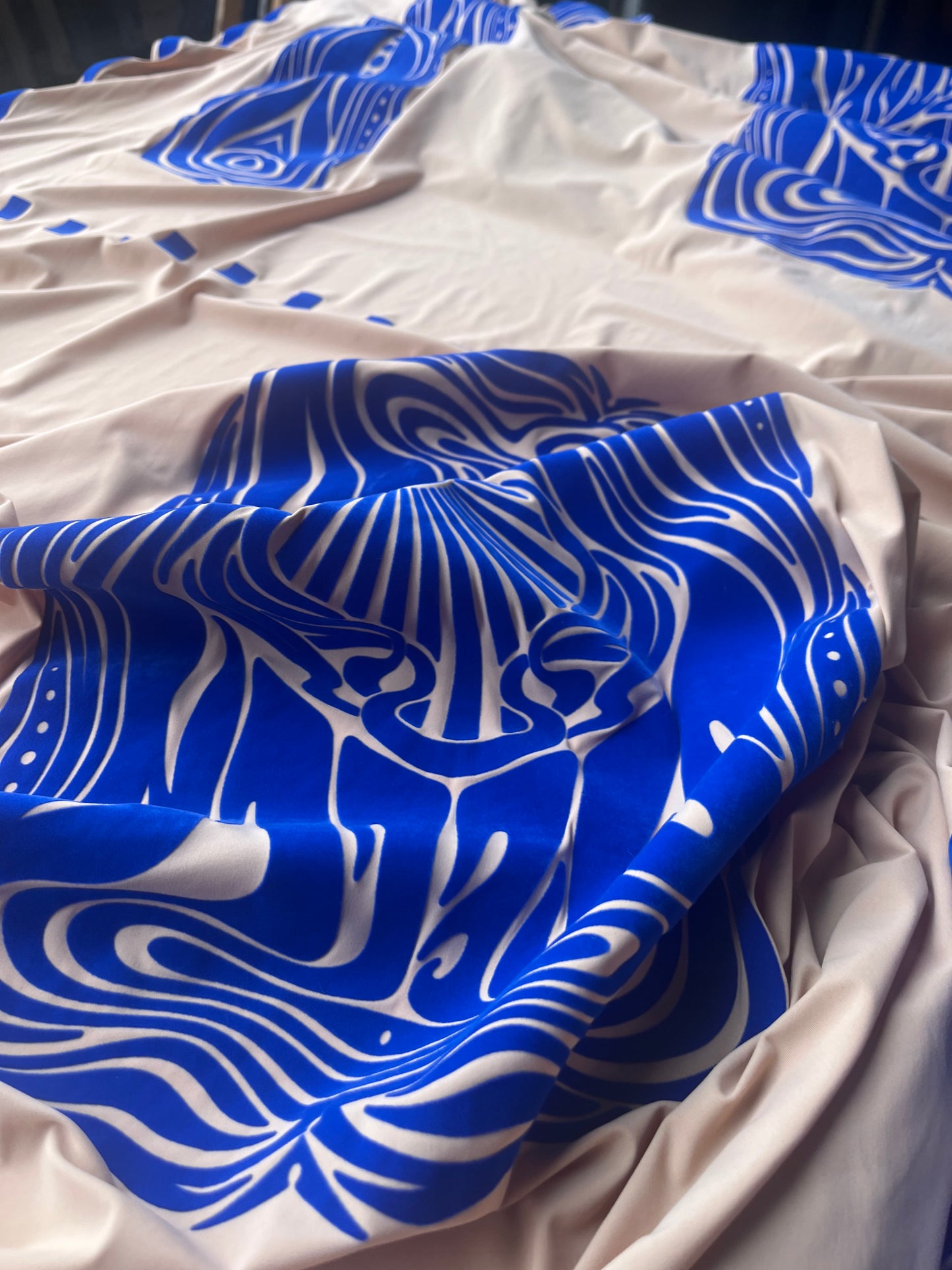 STELLA 004 jersey flock print