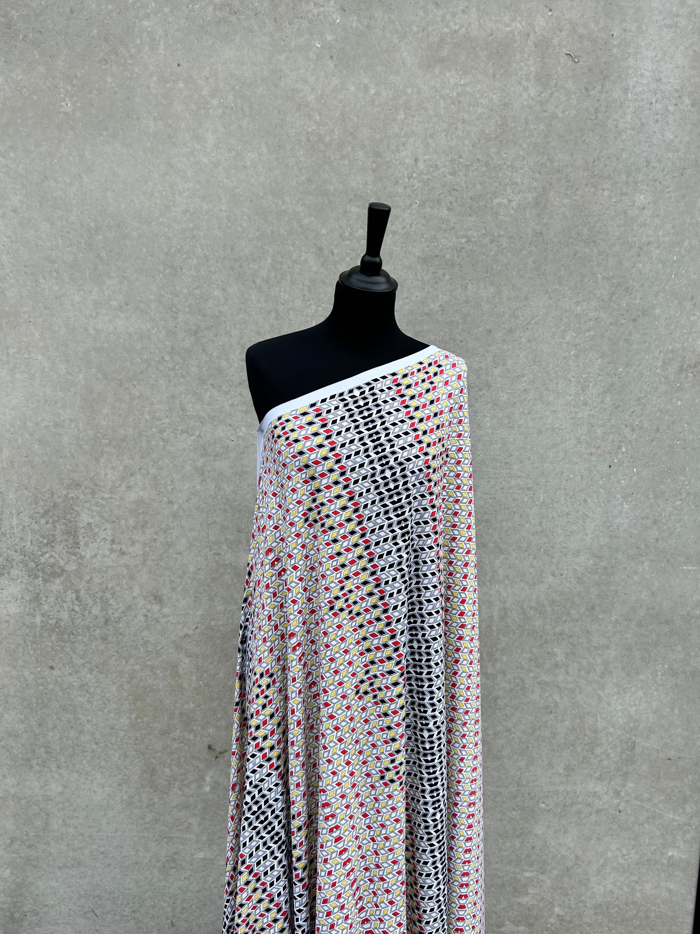 VIVIENNE 005 jersey mozaik stripes