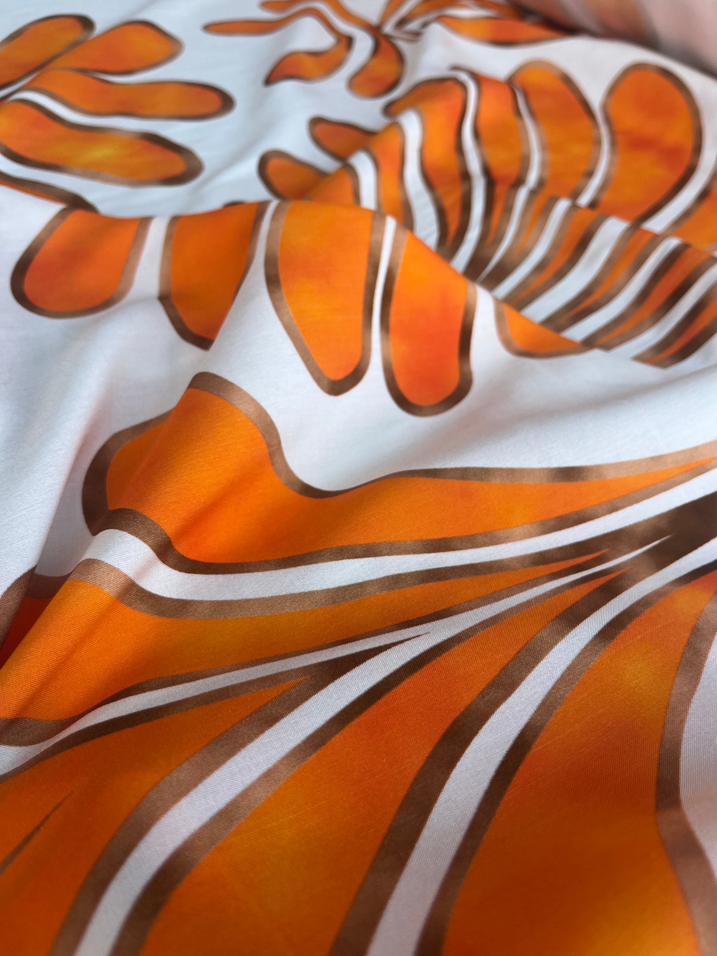 SPLASH 007 viscose with orange splash print