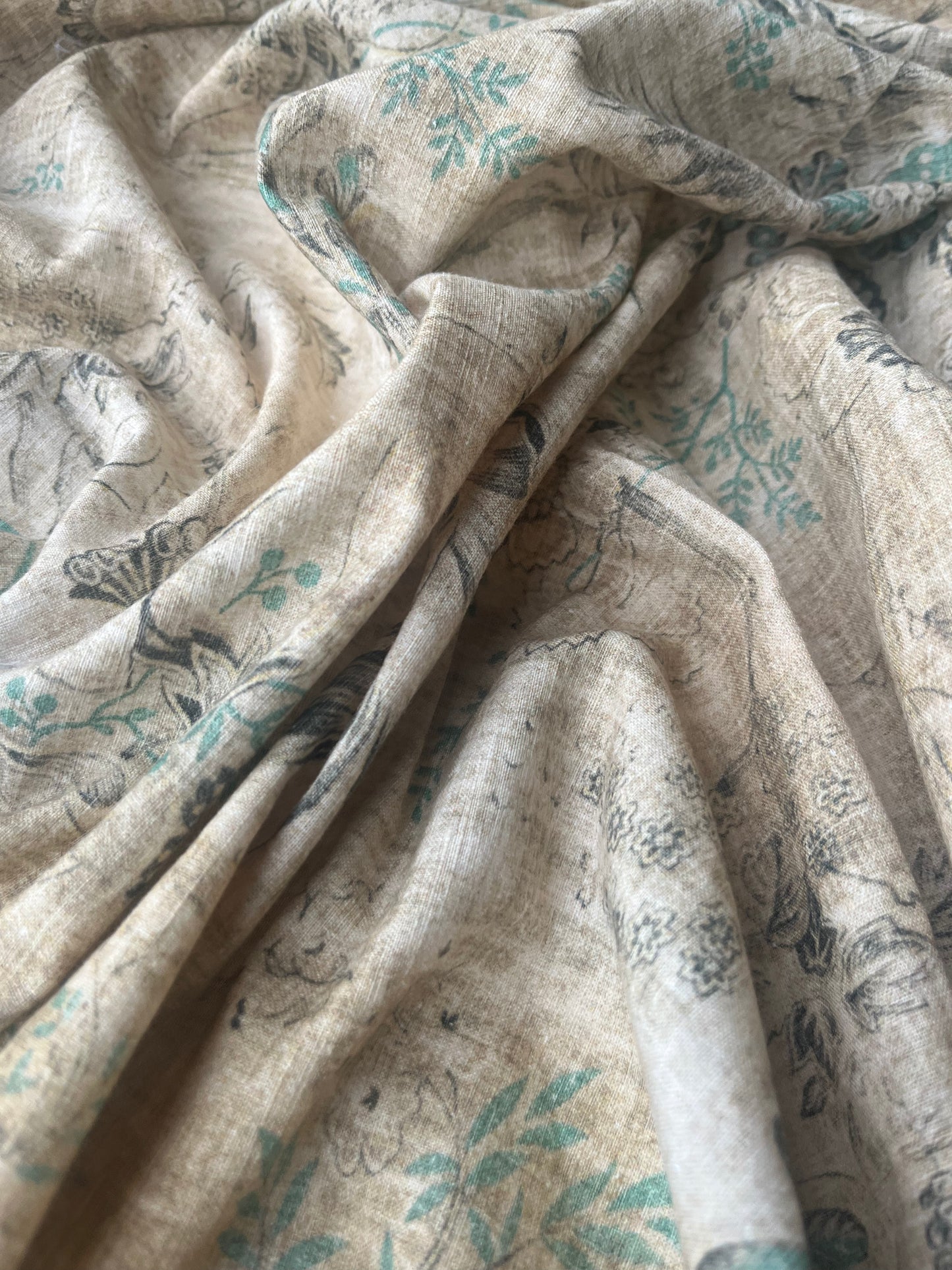 VIVIENNE 002 cotton linen vintage print