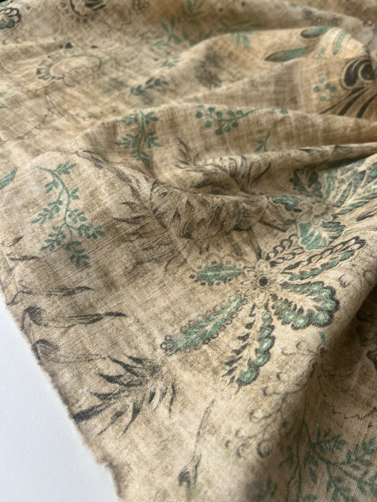 VIVIENNE 002 cotton linen vintage print