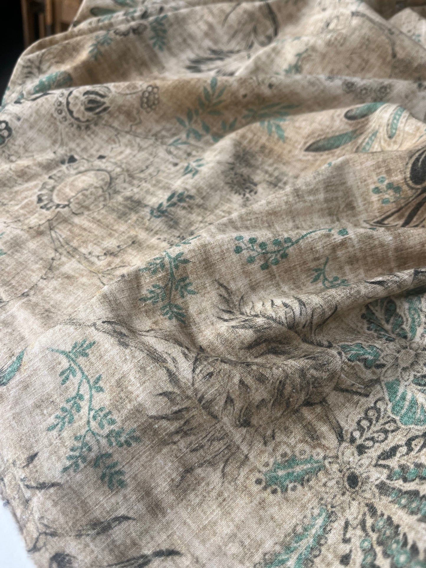 VIVIENNE 002 cotton linen vintage print