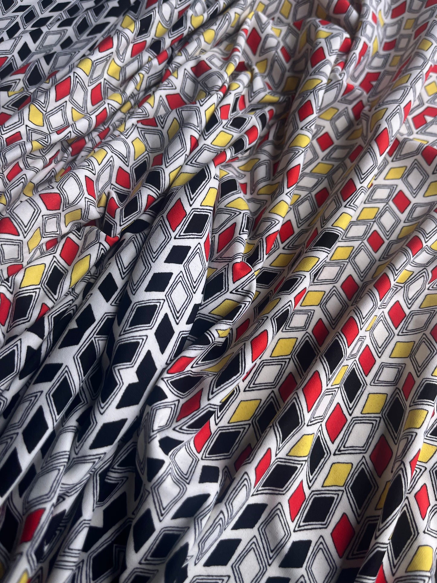 VIVIENNE 005 jersey mozaik stripes