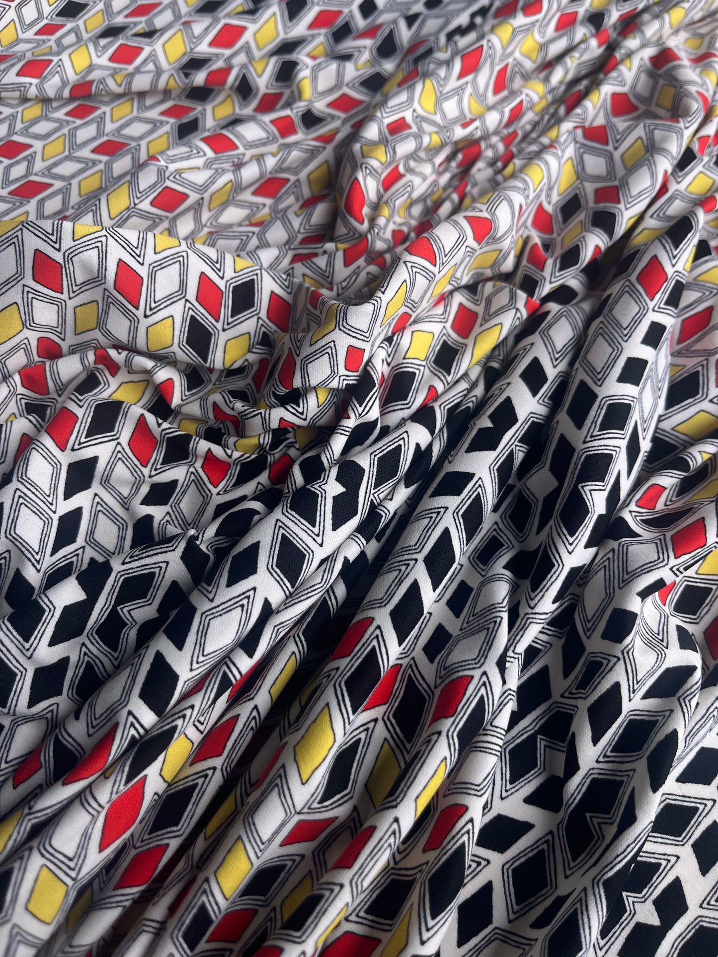 VIVIENNE 005 jersey mozaik stripes