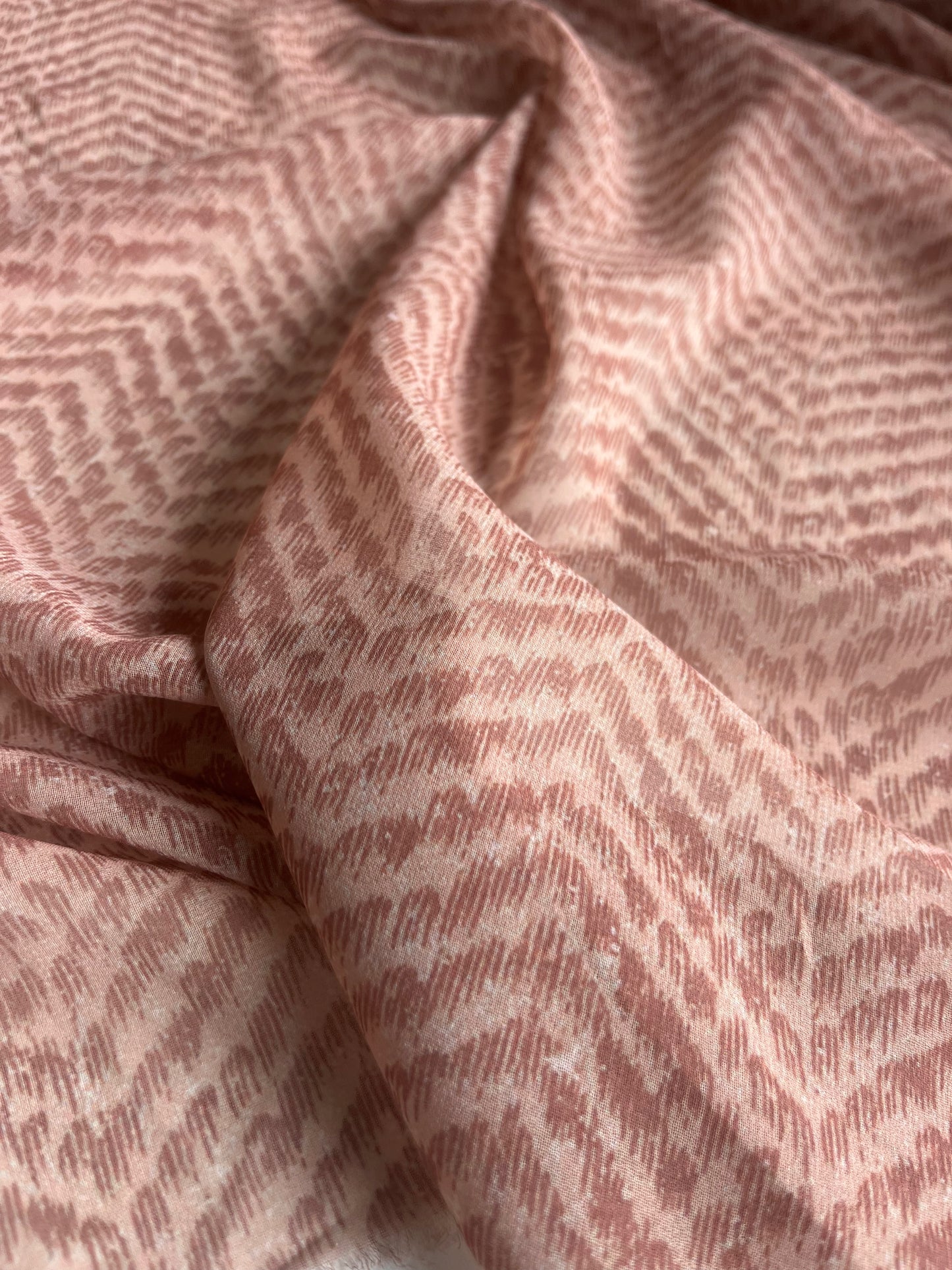 REMCO 026 crêpe de Chine big herringbone