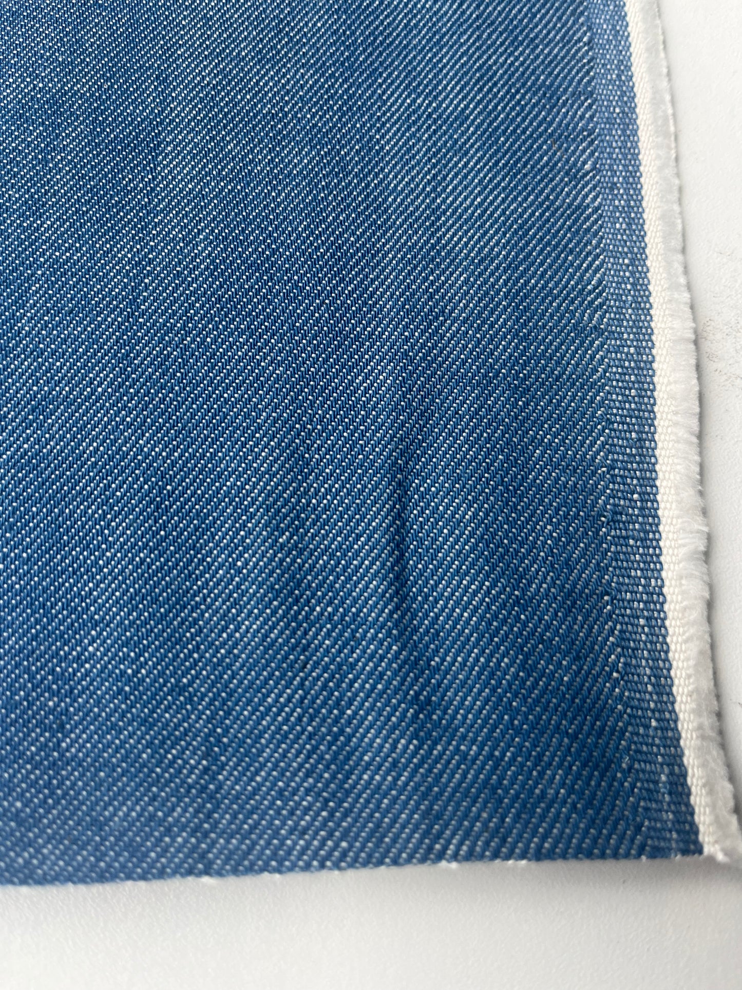 JACOB 2020 raw light indigo denim, no stretch red selvedge
