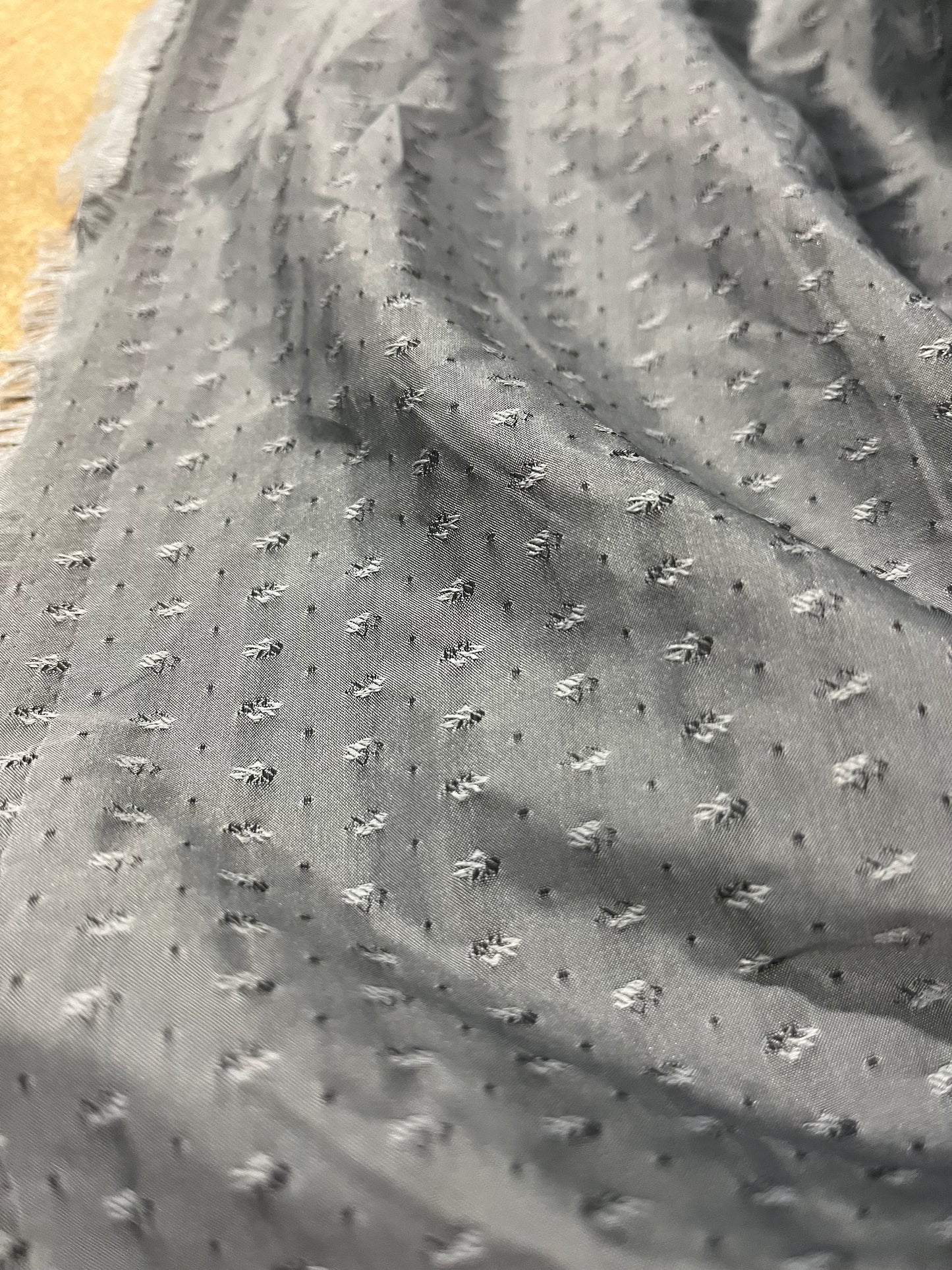 G01 HMSTN 85 light jacquard with silk