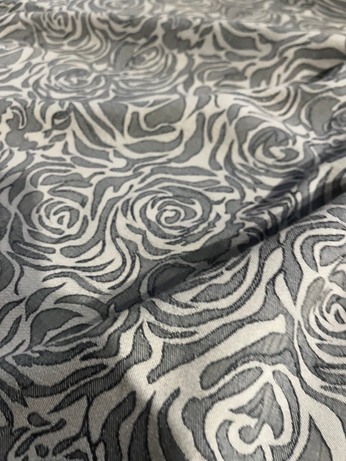 GASPARD 008 cotton stretch beige/black roses