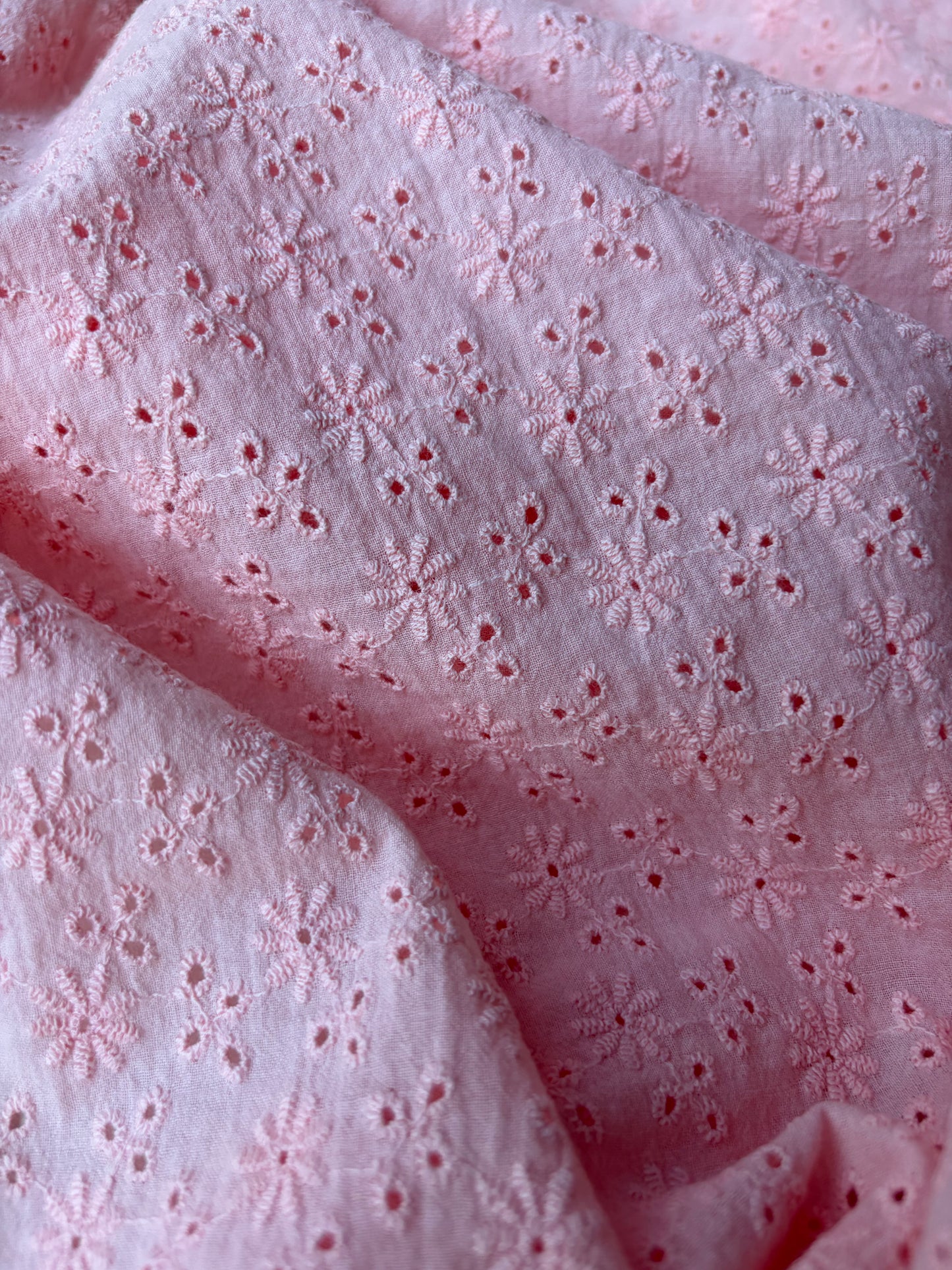 MARGE 017 broderie Anglaise dusty pink