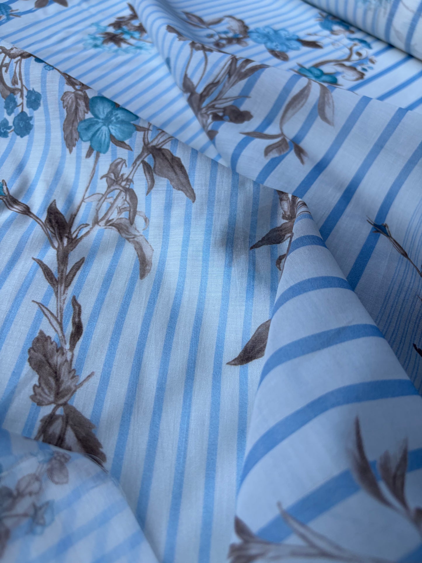 MARGE 021 cotton voile stripes and flowers blue