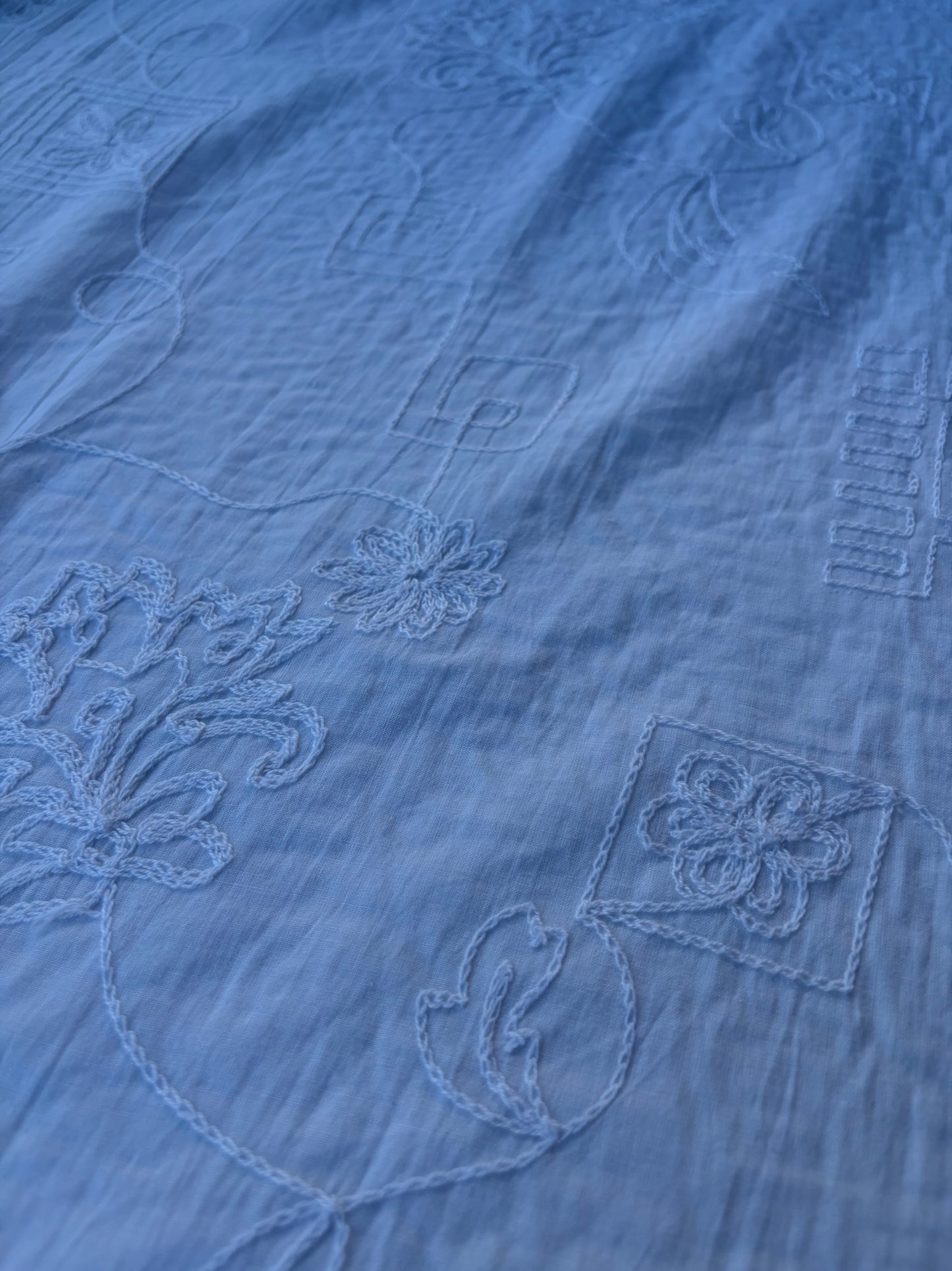 MARGE 037 broderie Anglaise white