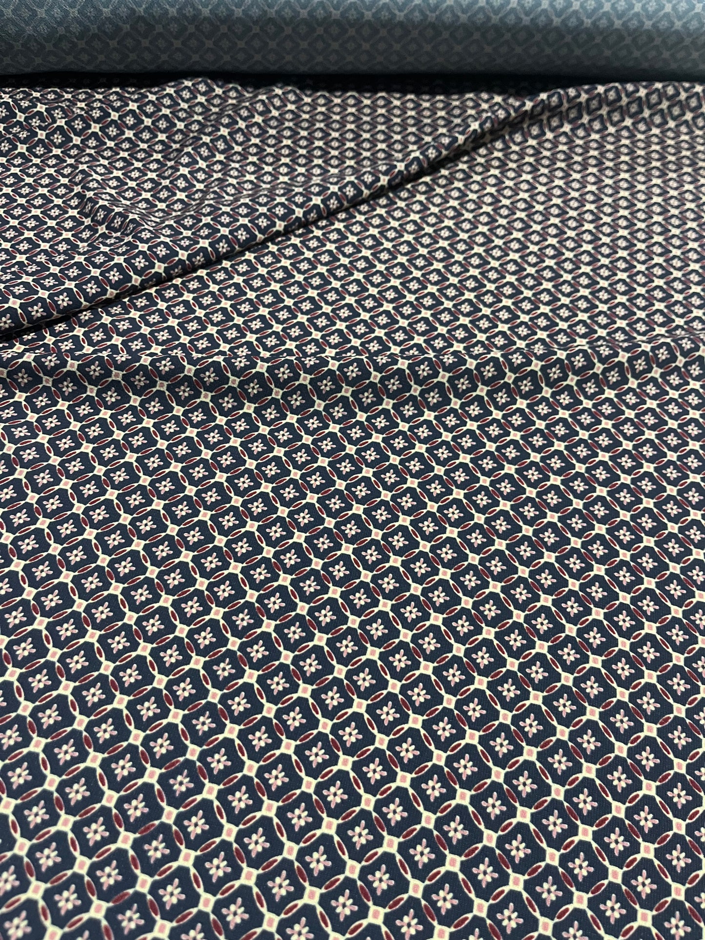 HYACINTHE 020 bubble crêpe navy/red/pink small design