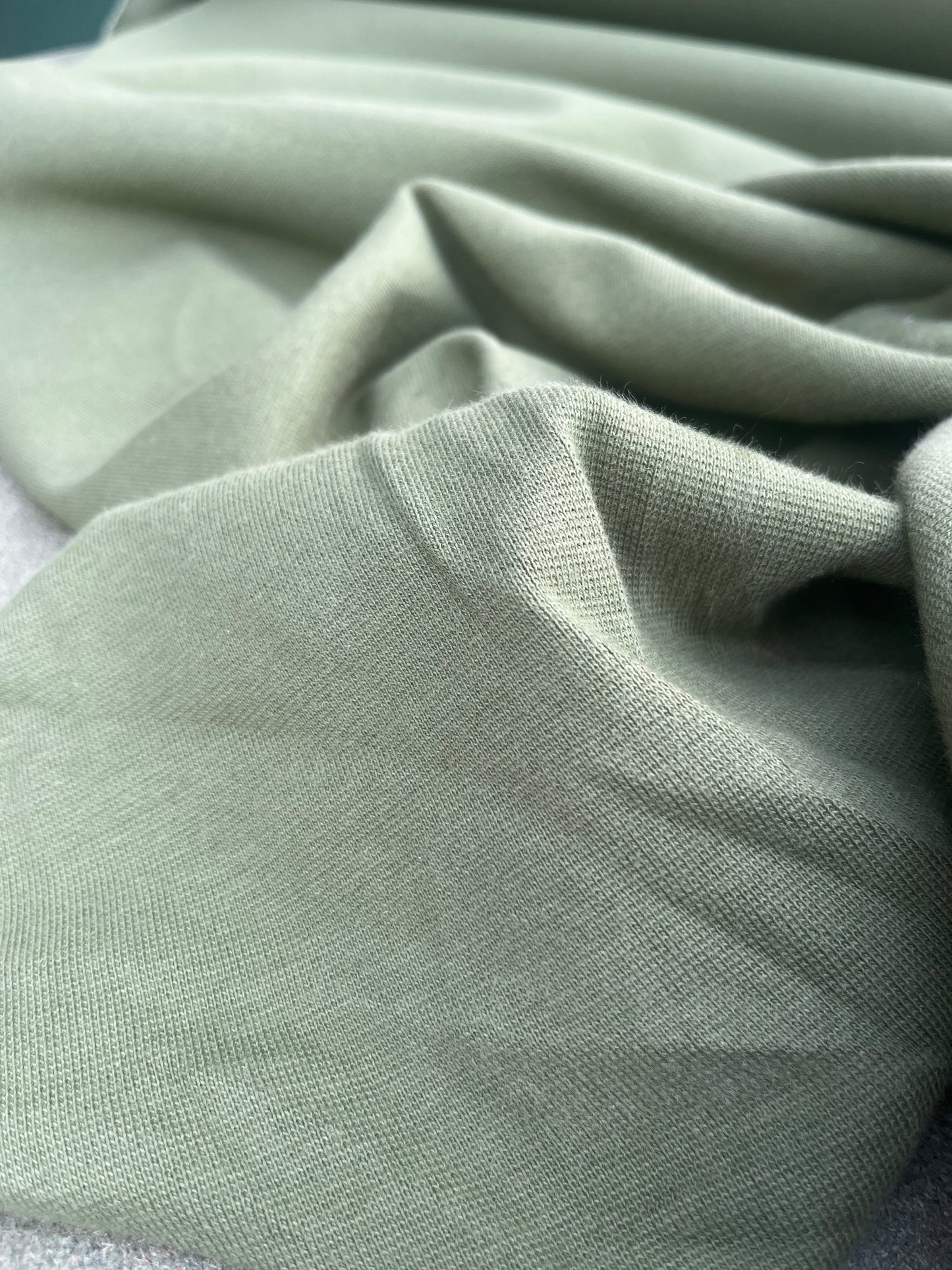 BILLY 001 heavy cotton jerseyavocado
