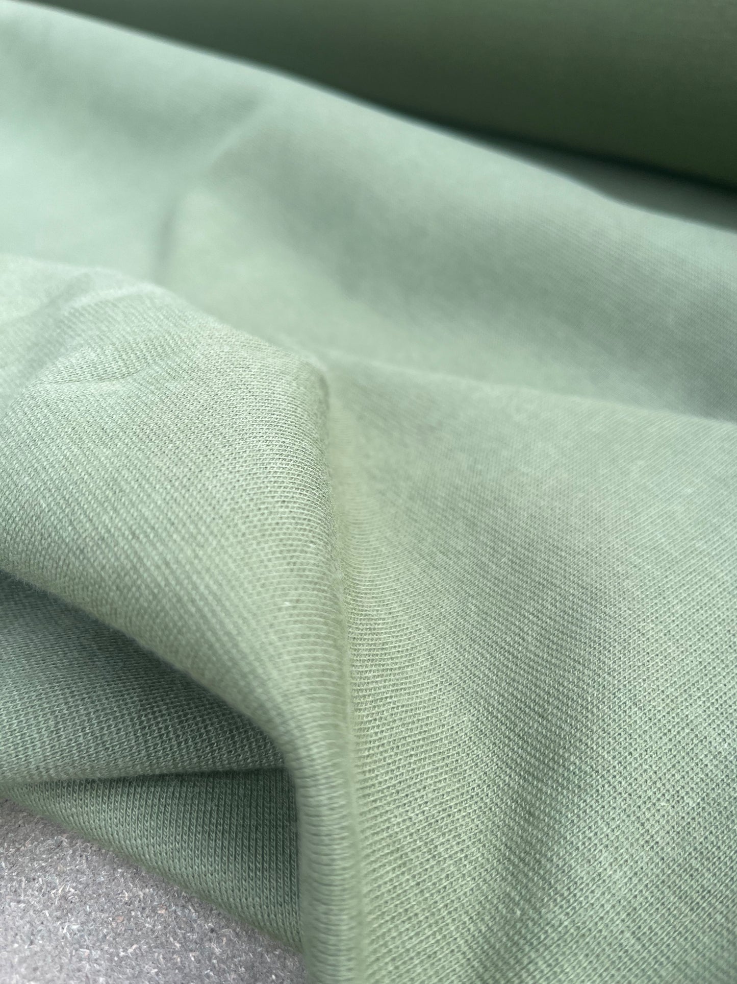 BILLY 001 heavy cotton jerseyavocado
