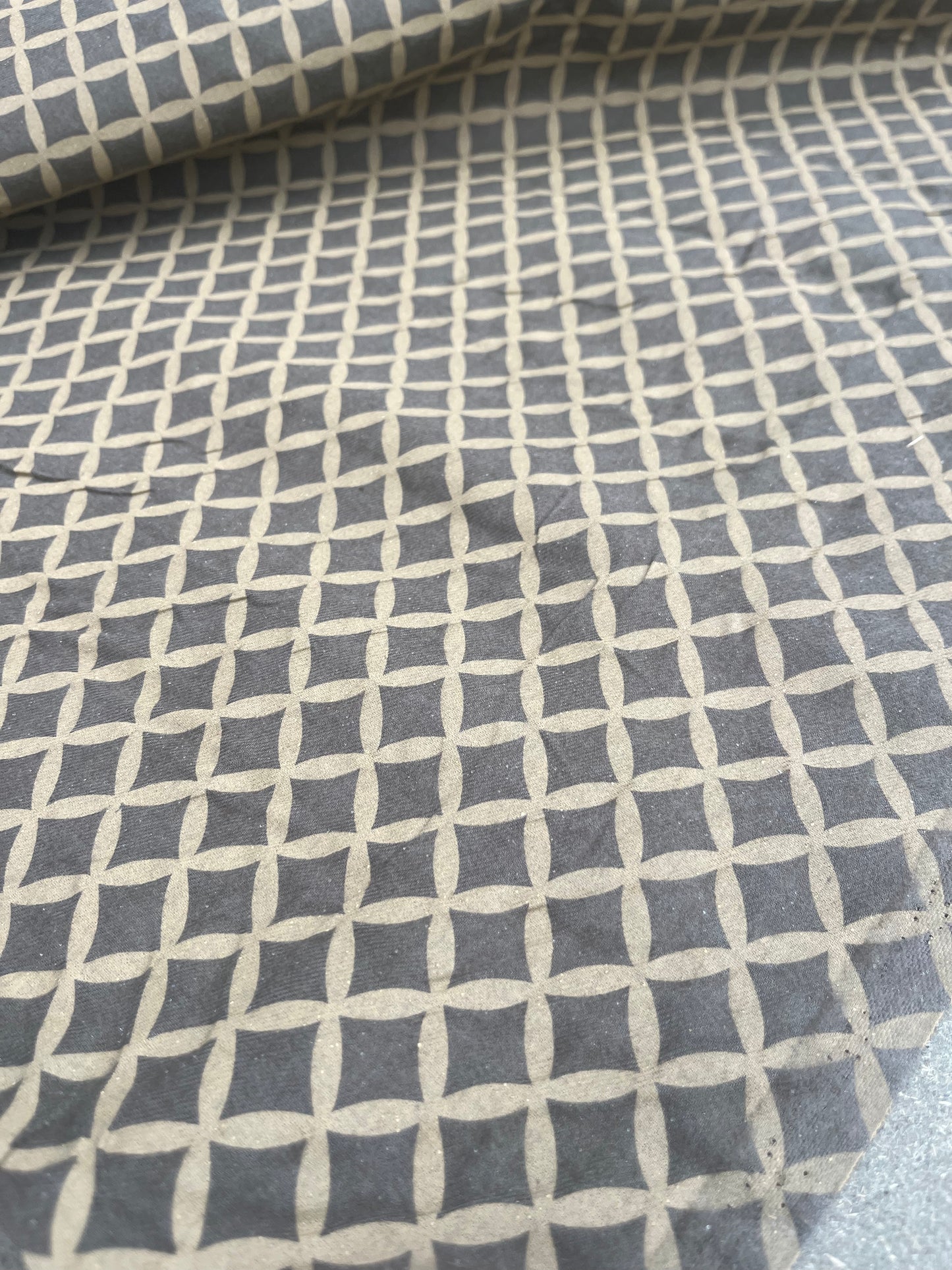 BILLY 002 cotton twill with khaky print