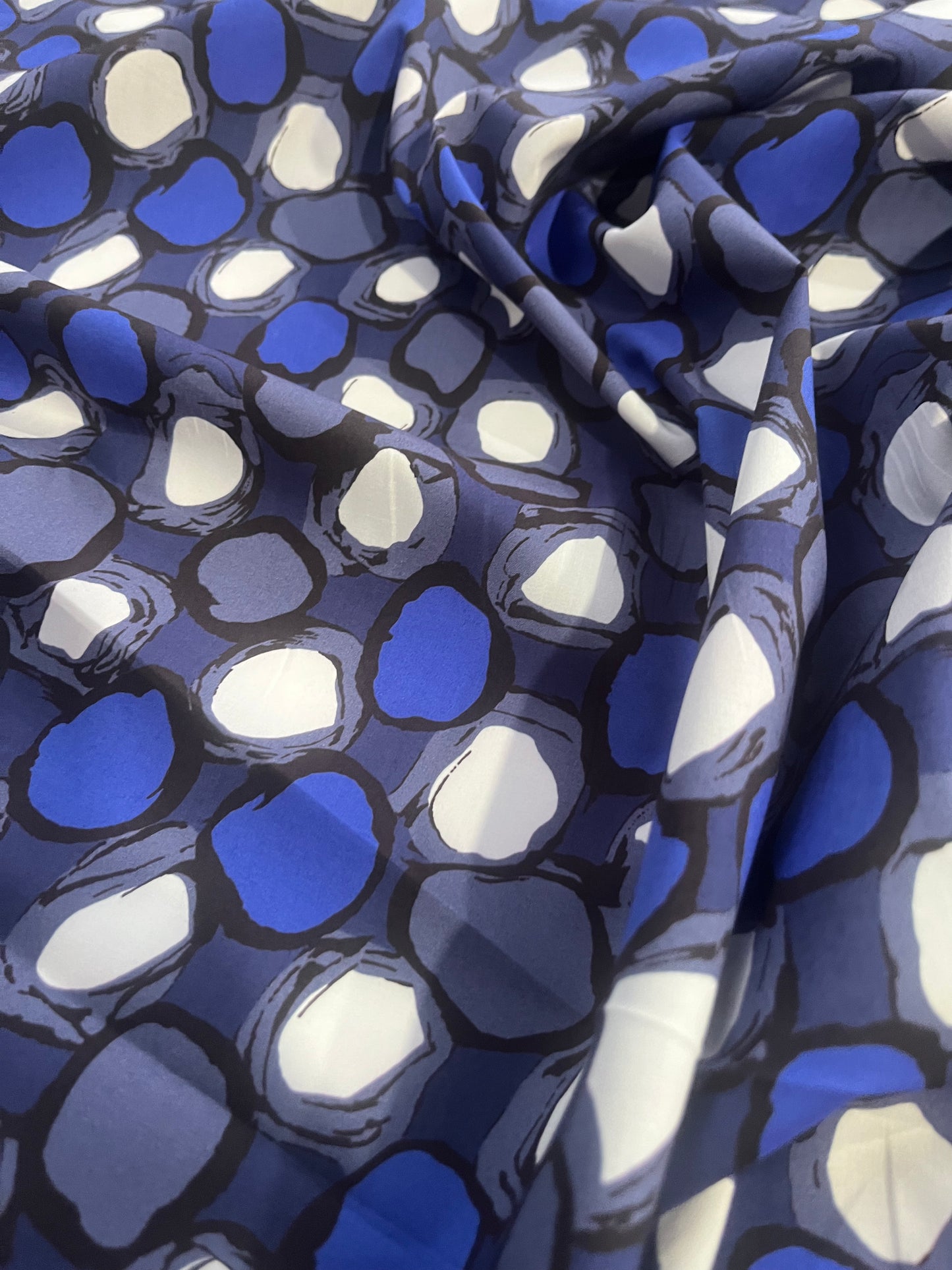 LOTTI 002 poplin stretch mysterious dots