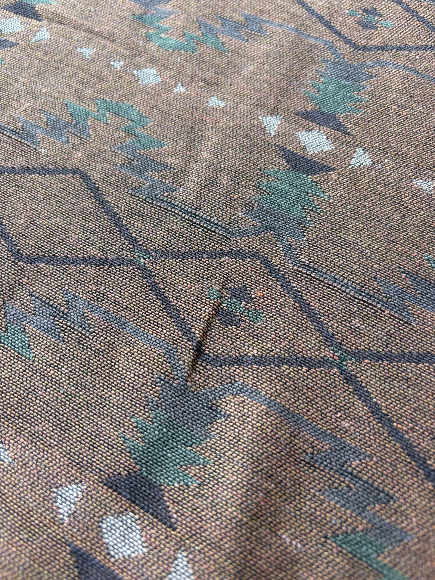 BART 012 brown/bronze ethnical wool jacquard